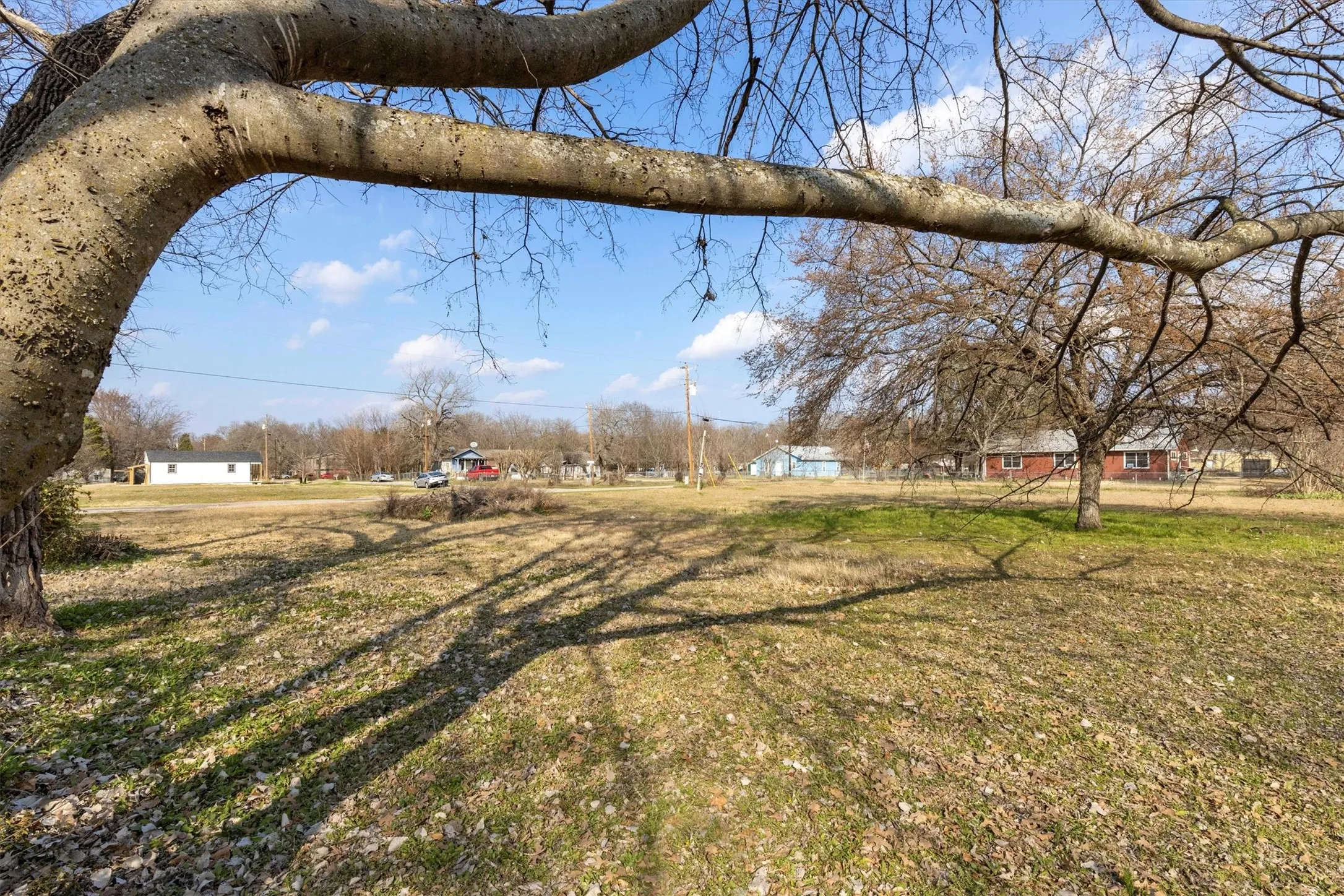 Improved Land For Sale in Hunt County , tbd Payne Street, Quinlan, Texas 75474, 0, 0, Garage spaces, 0 Sqft, built in 0, mls#21199424, Real Estate Agent in Quinlan, Homes For Sale in Hunt county, Homes For Sale in Quinlan, Realtor in Quinlan Texas, Real Estate Brokerage Independent Realty Texas, Luminita Cordes Realtor