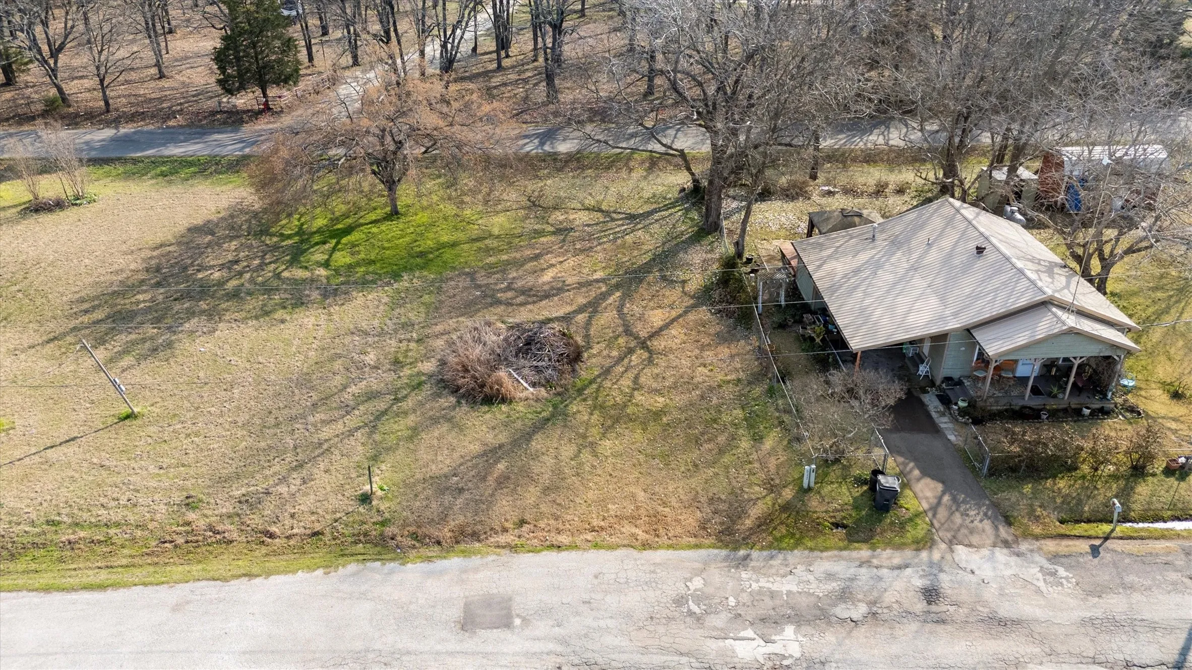 Improved Land For Sale in Hunt County , tbd Payne Street, Quinlan, Texas 75474, 0, 0, Garage spaces, 0 Sqft, built in 0, mls#21199424, Real Estate Agent in Quinlan, Homes For Sale in Hunt county, Homes For Sale in Quinlan, Realtor in Quinlan Texas, Real Estate Brokerage Independent Realty Texas, Luminita Cordes Realtor