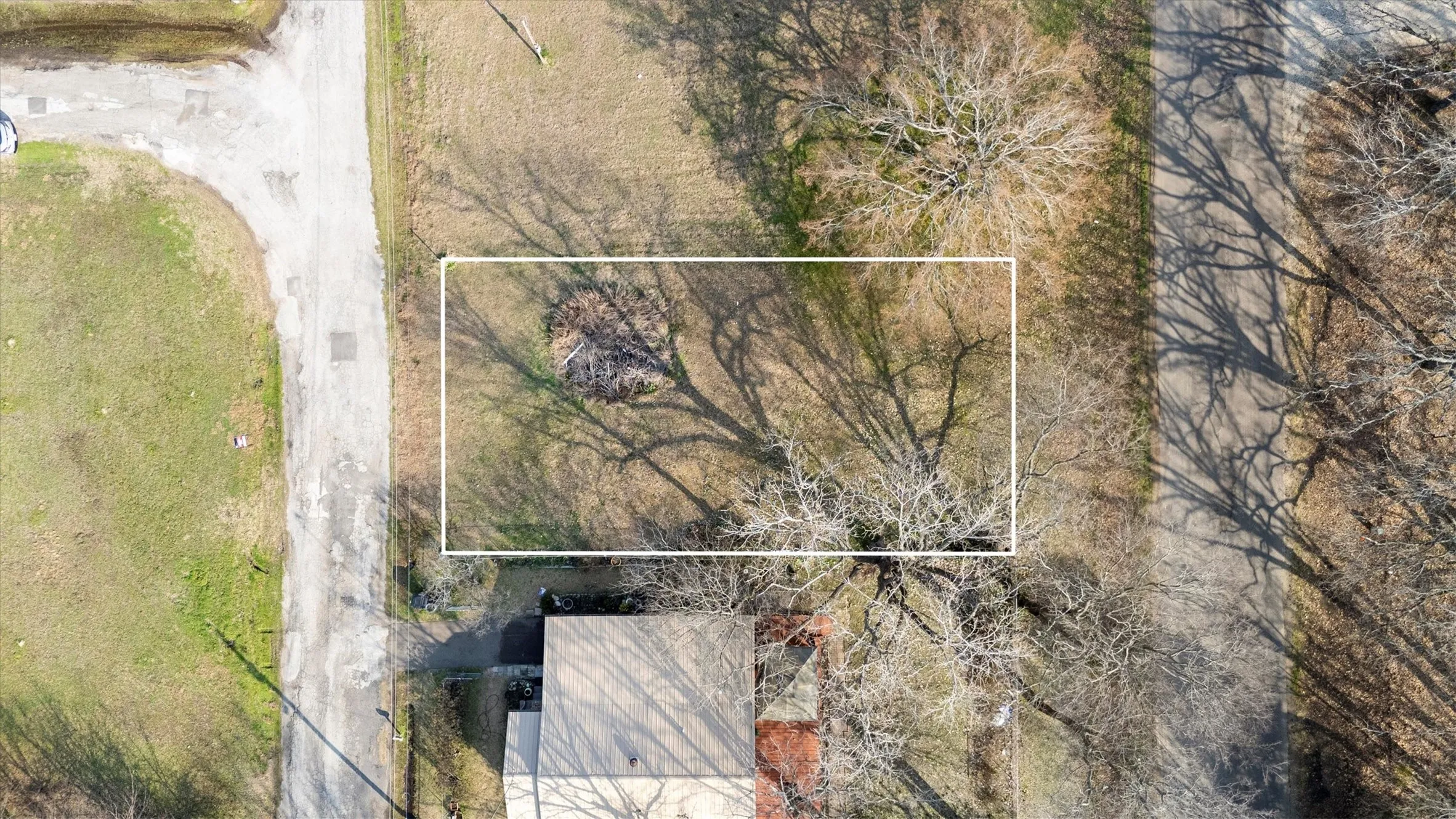 Improved Land For Sale in Hunt County , tbd Payne Street, Quinlan, Texas 75474, 0, 0, Garage spaces, 0 Sqft, built in 0, mls#21199424, Real Estate Agent in Quinlan, Homes For Sale in Hunt county, Homes For Sale in Quinlan, Realtor in Quinlan Texas, Real Estate Brokerage Independent Realty Texas, Luminita Cordes Realtor