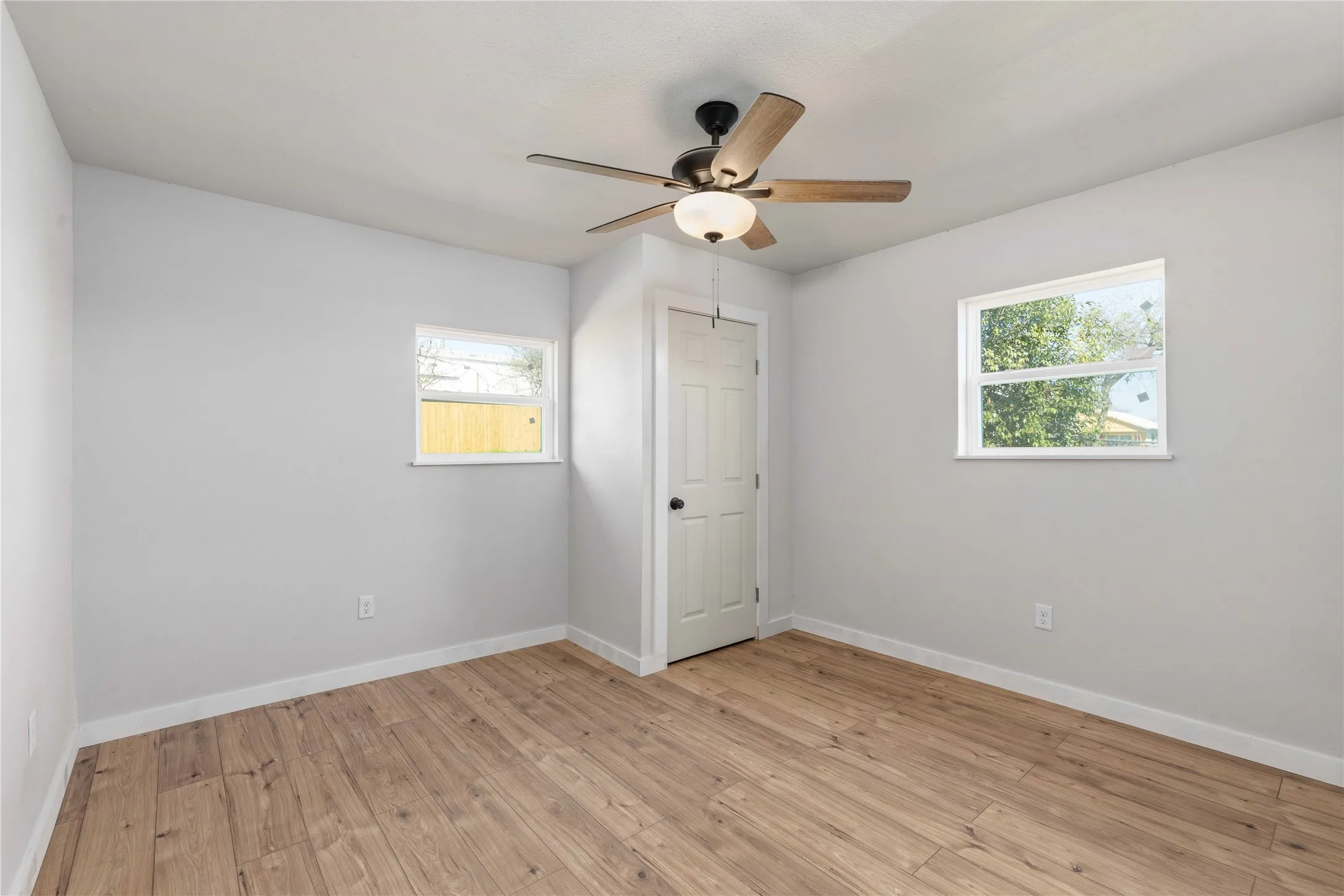 Single Family Residence For Sale in Comanche County , 603 N Pearl Street, Comanche, Texas 76442, 4 Bedroom, 3 Bathroom, Garage spaces, 2,099 Sqft, built in 1955, mls#21197833, Real Estate Agent in Comanche, Homes For Sale in Comanche county, Homes For Sale in Comanche, Realtor in Comanche Texas, Real Estate Brokerage Independent Realty Texas, Luminita Cordes Realtor