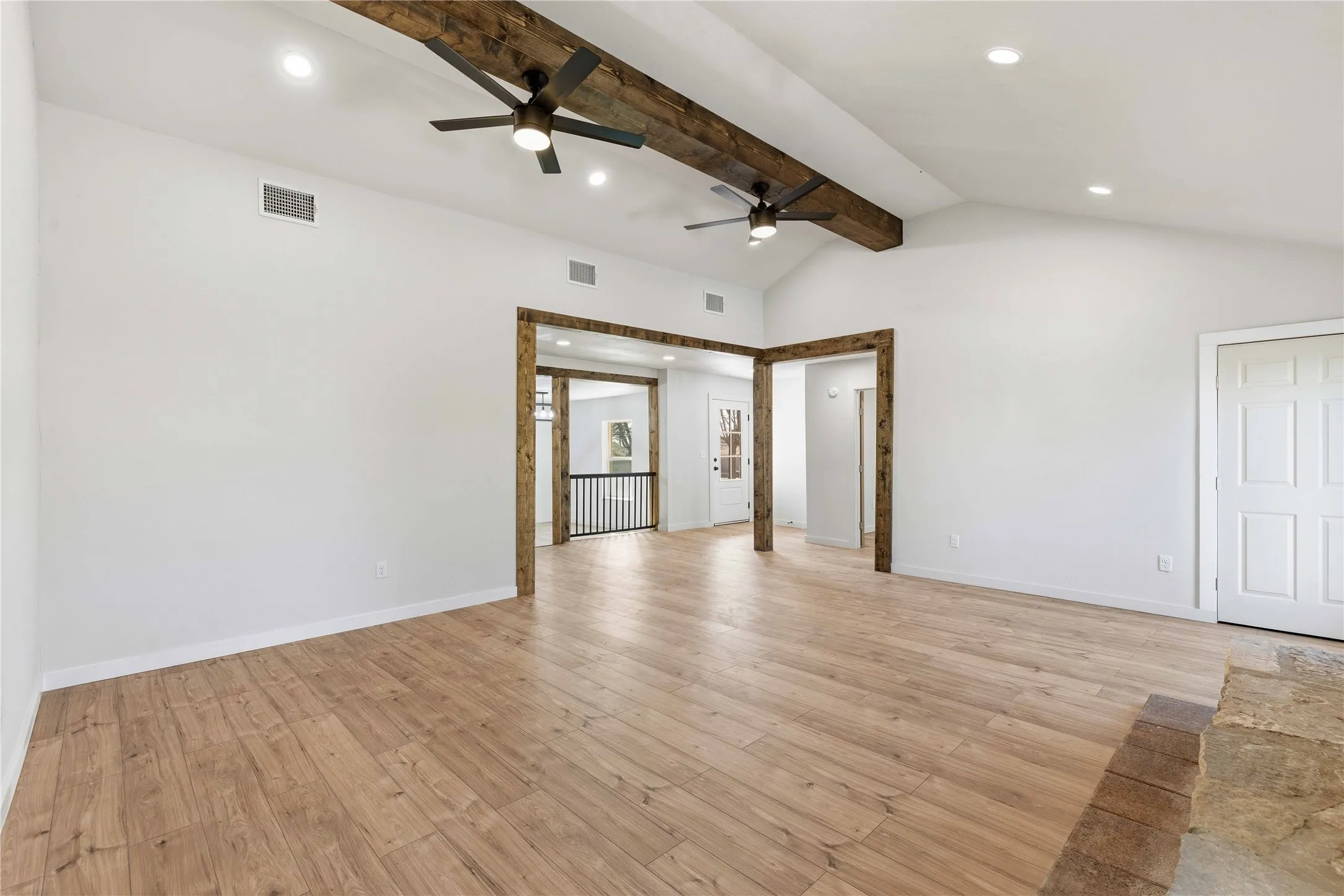 Single Family Residence For Sale in Comanche County , 603 N Pearl Street, Comanche, Texas 76442, 4 Bedroom, 3 Bathroom, Garage spaces, 2,099 Sqft, built in 1955, mls#21197833, Real Estate Agent in Comanche, Homes For Sale in Comanche county, Homes For Sale in Comanche, Realtor in Comanche Texas, Real Estate Brokerage Independent Realty Texas, Luminita Cordes Realtor