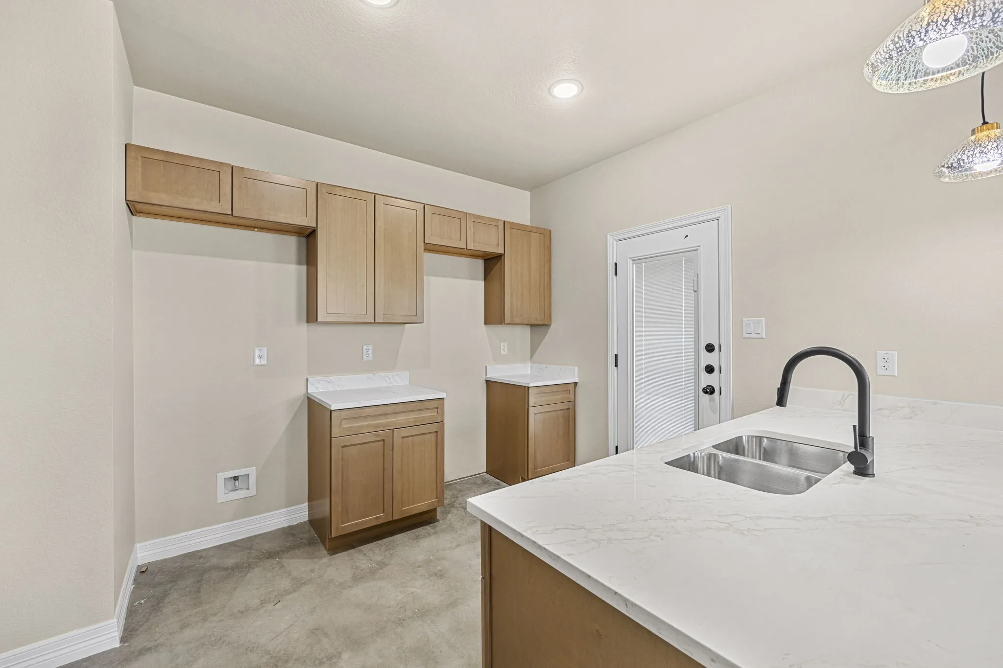 Townhouse For Sale in Bell County , 1315 Lone Pine Way, Killeen, Texas 76543, 3 Bedroom, 2 Bathroom, 1 Garage spaces, 1,325 Sqft, built in 2026, New Construction - Incomplete, mls#21197674, Real Estate Agent in Killeen, Homes For Sale in Bell county, Homes For Sale in Killeen, Realtor in Killeen Texas, Real Estate Brokerage Independent Realty Texas, Luminita Cordes Realtor