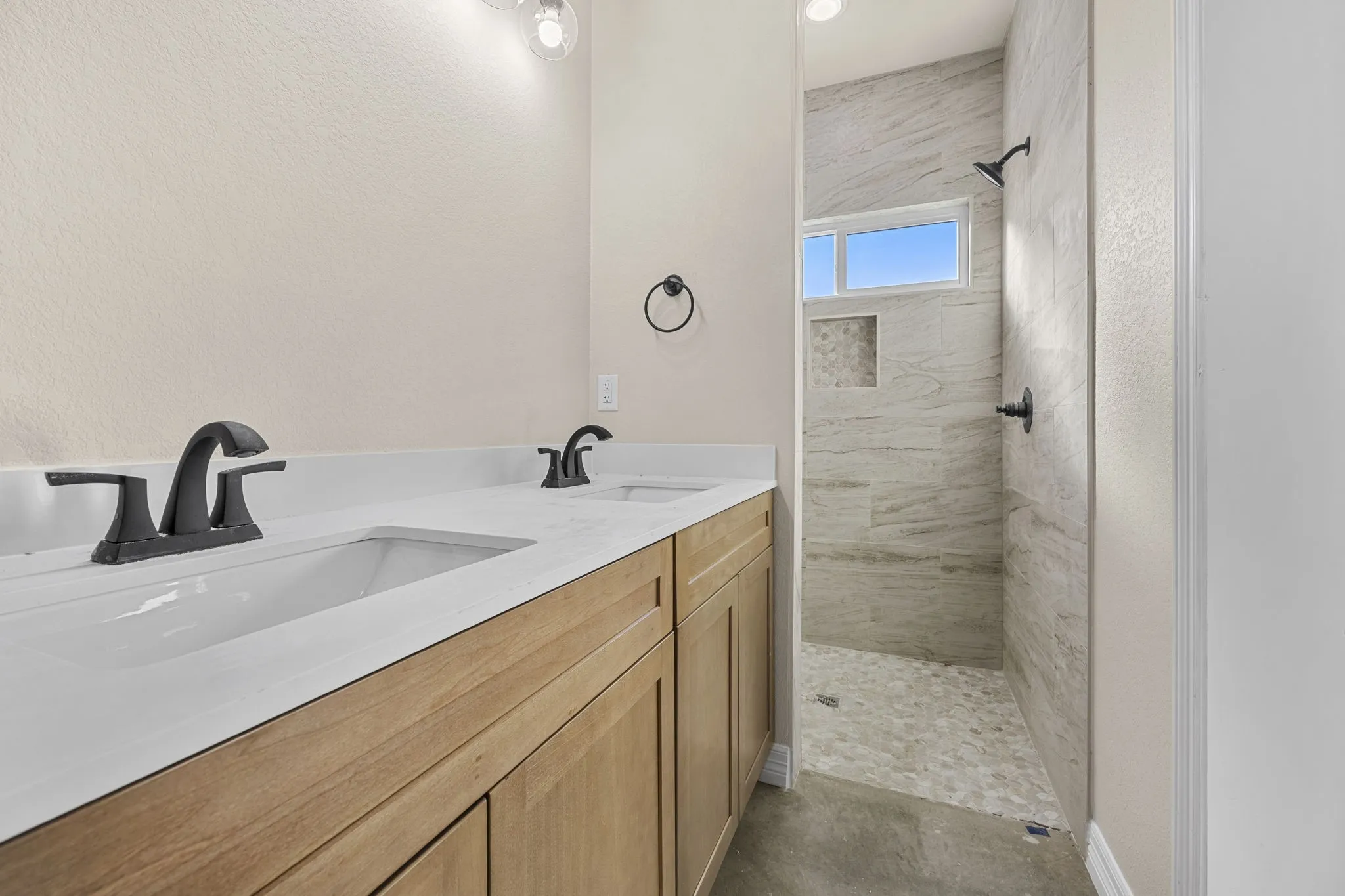 Townhouse For Sale in Bell County , 1315 Lone Pine Way, Killeen, Texas 76543, 3 Bedroom, 2 Bathroom, 1 Garage spaces, 1,325 Sqft, built in 2026, New Construction - Incomplete, mls#21197674, Real Estate Agent in Killeen, Homes For Sale in Bell county, Homes For Sale in Killeen, Realtor in Killeen Texas, Real Estate Brokerage Independent Realty Texas, Luminita Cordes Realtor