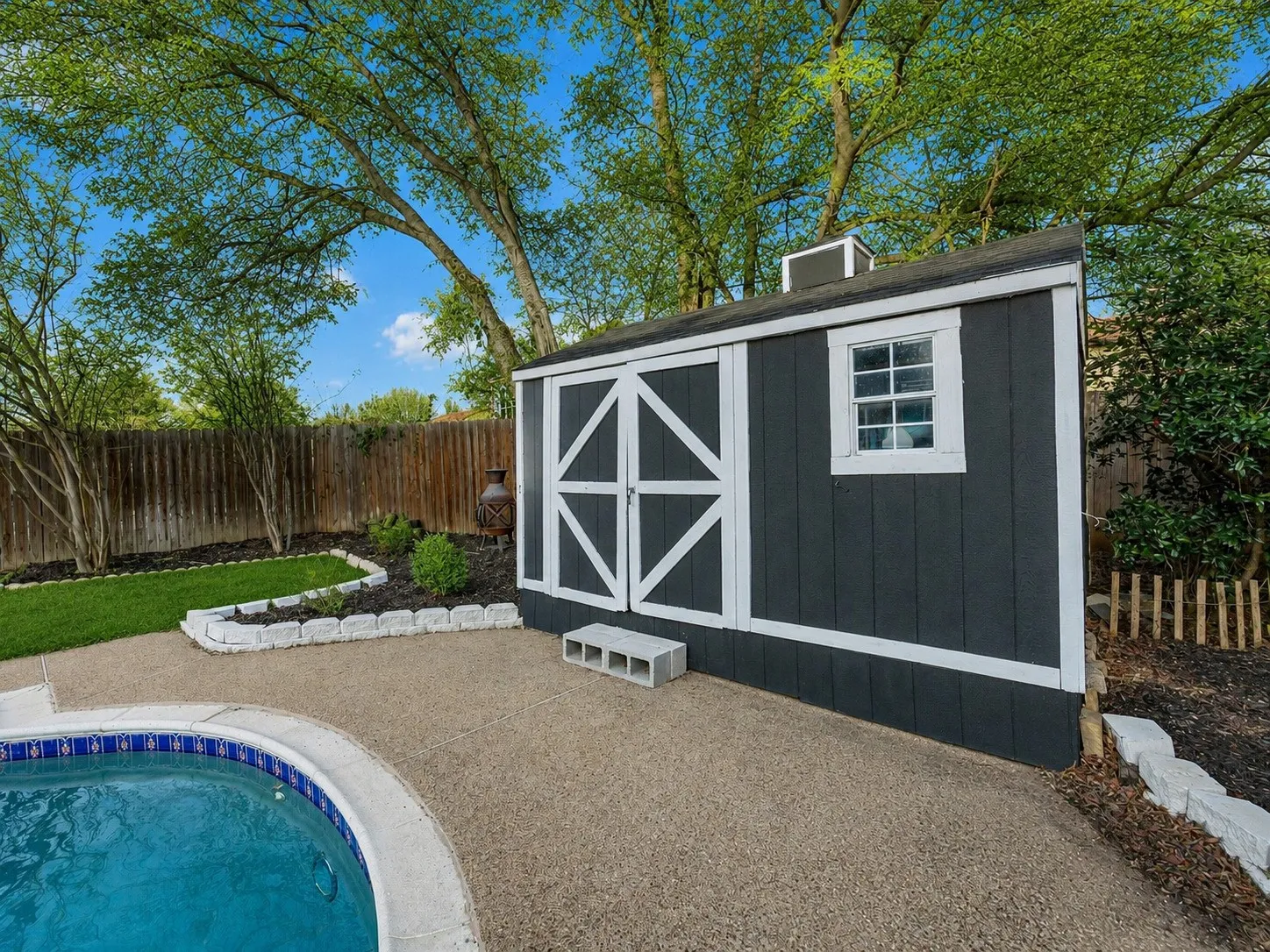 Shed