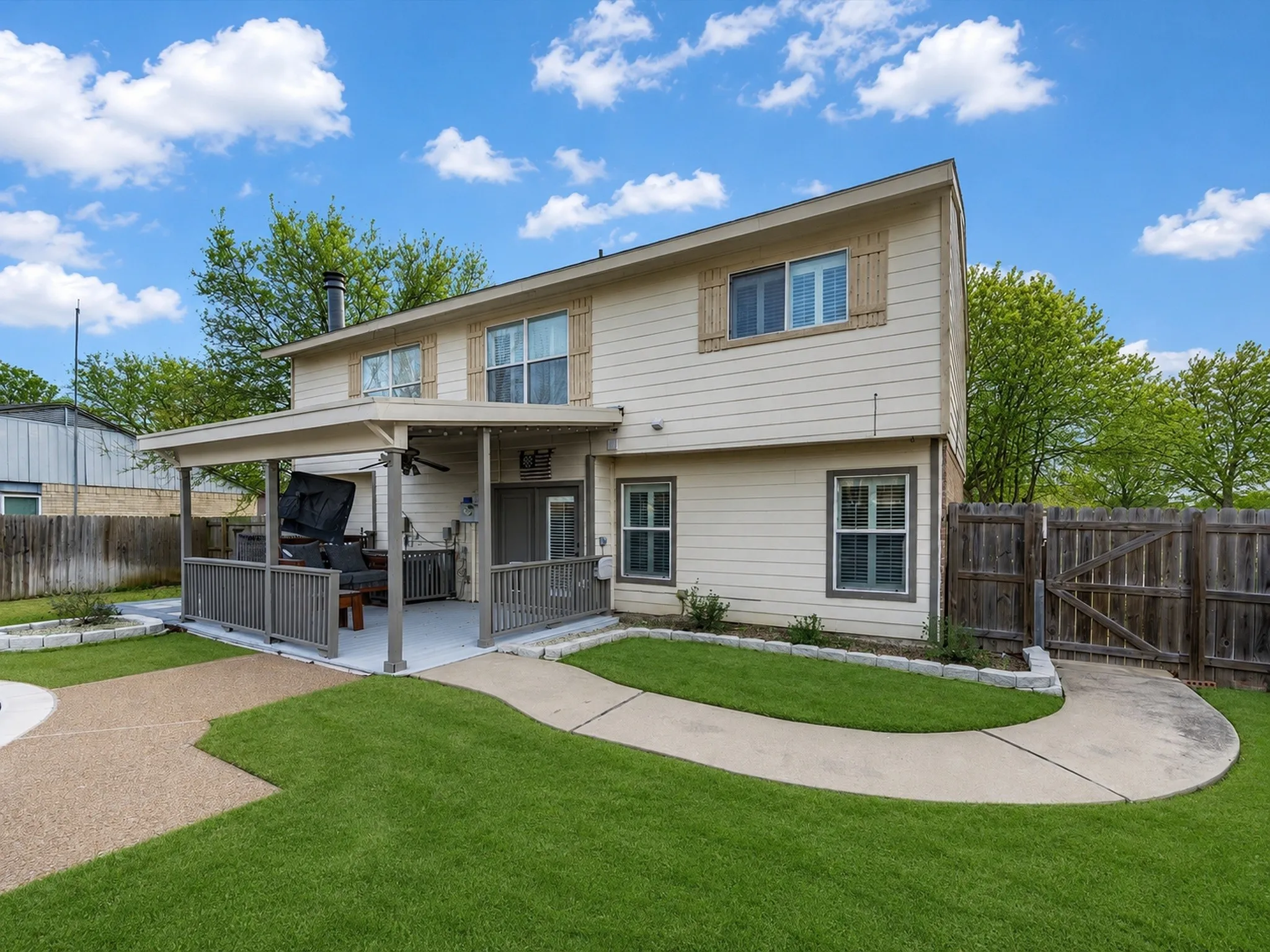 Single Family Residence For Sale in Denton County , 5324 Peterson Court, Flower Mound, Texas 75028, 3 Bedroom, 2 Bathroom, 2 Garage spaces, 1,476 Sqft, built in 1979, mls#21199393, Real Estate Agent in Flower Mound, Homes For Sale in Denton county, Homes For Sale in Flower Mound, Realtor in Flower Mound Texas, Real Estate Brokerage Independent Realty Texas, Luminita Cordes Realtor