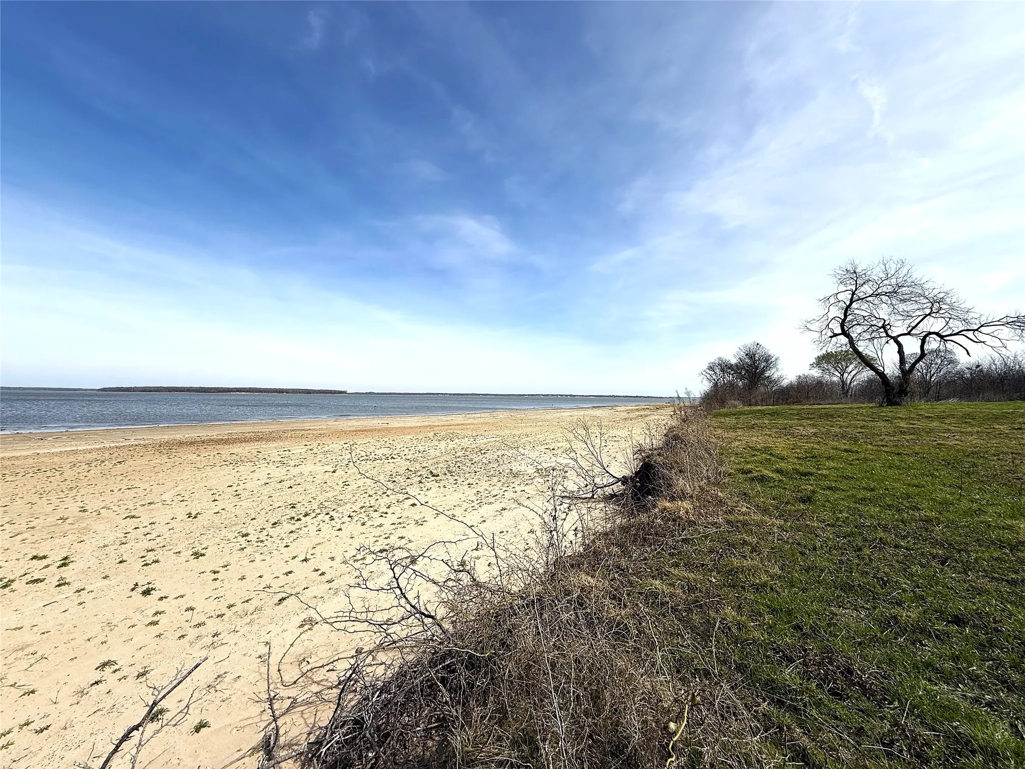 Unimproved Land For Sale in Kaufman County , 8437 Edgewater Drive, Kemp, Texas 75143, 0, 0, Garage spaces, 0 Sqft, built in 0, Price $295,000, mls#21199470, Real Estate Agent in Kemp, Homes For Sale in Kaufman county, Homes For Sale in Kemp, Realtor in Kemp Texas, Real Estate Brokerage Independent Realty Texas, Luminita Cordes Realtor