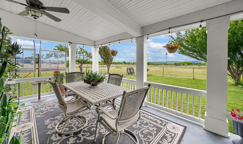 Farm For Sale in Hamilton County , 1642 County Road 234, Hico, Texas 76457, 2 Bedroom, 2 Bathroom, Garage spaces, 2,640 Sqft, built in 2006, mls#21199518, Real Estate Agent in Hico, Homes For Sale in Hamilton county, Homes For Sale in Hico, Realtor in Hico Texas, Real Estate Brokerage Independent Realty Texas, Luminita Cordes Realtor