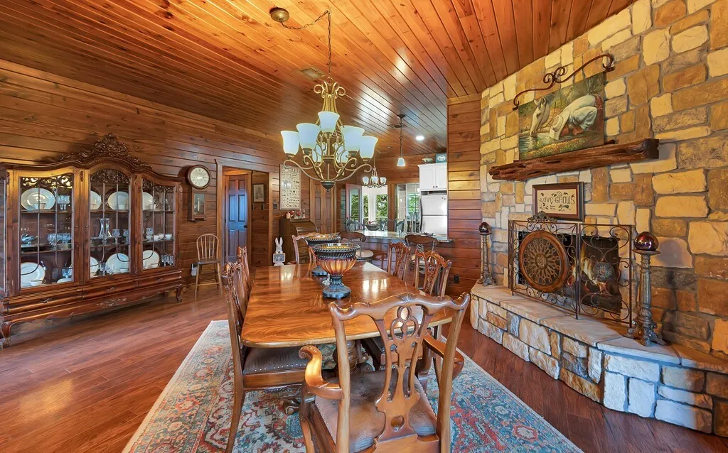 Farm For Sale in Hamilton County , 1642 County Road 234, Hico, Texas 76457, 2 Bedroom, 2 Bathroom, Garage spaces, 2,640 Sqft, built in 2006, mls#21199518, Real Estate Agent in Hico, Homes For Sale in Hamilton county, Homes For Sale in Hico, Realtor in Hico Texas, Real Estate Brokerage Independent Realty Texas, Luminita Cordes Realtor