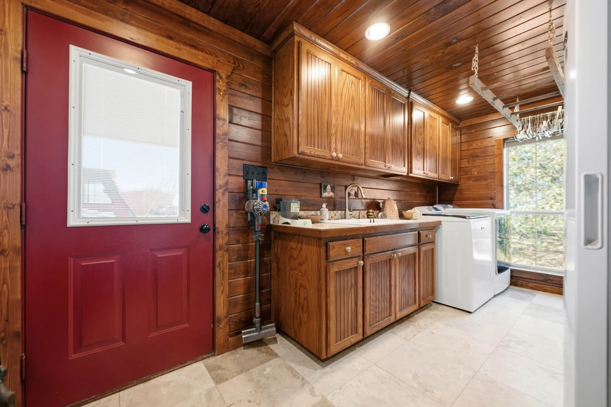 Farm For Sale in Hamilton County , 1642 County Road 234, Hico, Texas 76457, 2 Bedroom, 2 Bathroom, Garage spaces, 2,640 Sqft, built in 2006, mls#21199518, Real Estate Agent in Hico, Homes For Sale in Hamilton county, Homes For Sale in Hico, Realtor in Hico Texas, Real Estate Brokerage Independent Realty Texas, Luminita Cordes Realtor