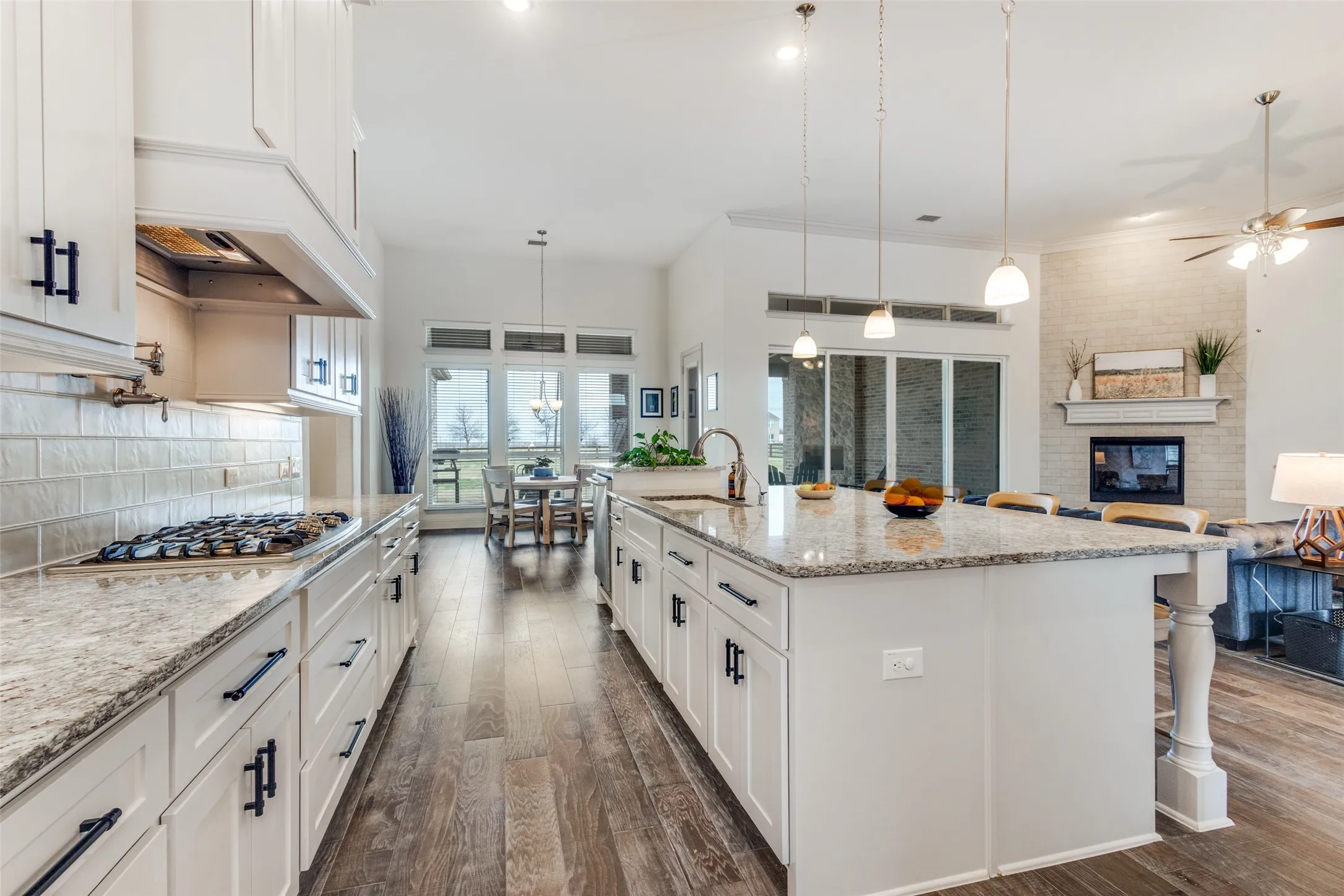 Single Family Residence For Sale in Denton County , 2924 Prairie View Drive, Northlake, Texas 76226, 4 Bedroom, 4 Bathroom, 3 Garage spaces, 4,351 Sqft, built in 2018, Preowned, mls#21194383, Real Estate Agent in Northlake, Homes For Sale in Denton county, Homes For Sale in Northlake, Realtor in Northlake Texas, Real Estate Brokerage Independent Realty Texas, Luminita Cordes Realtor
