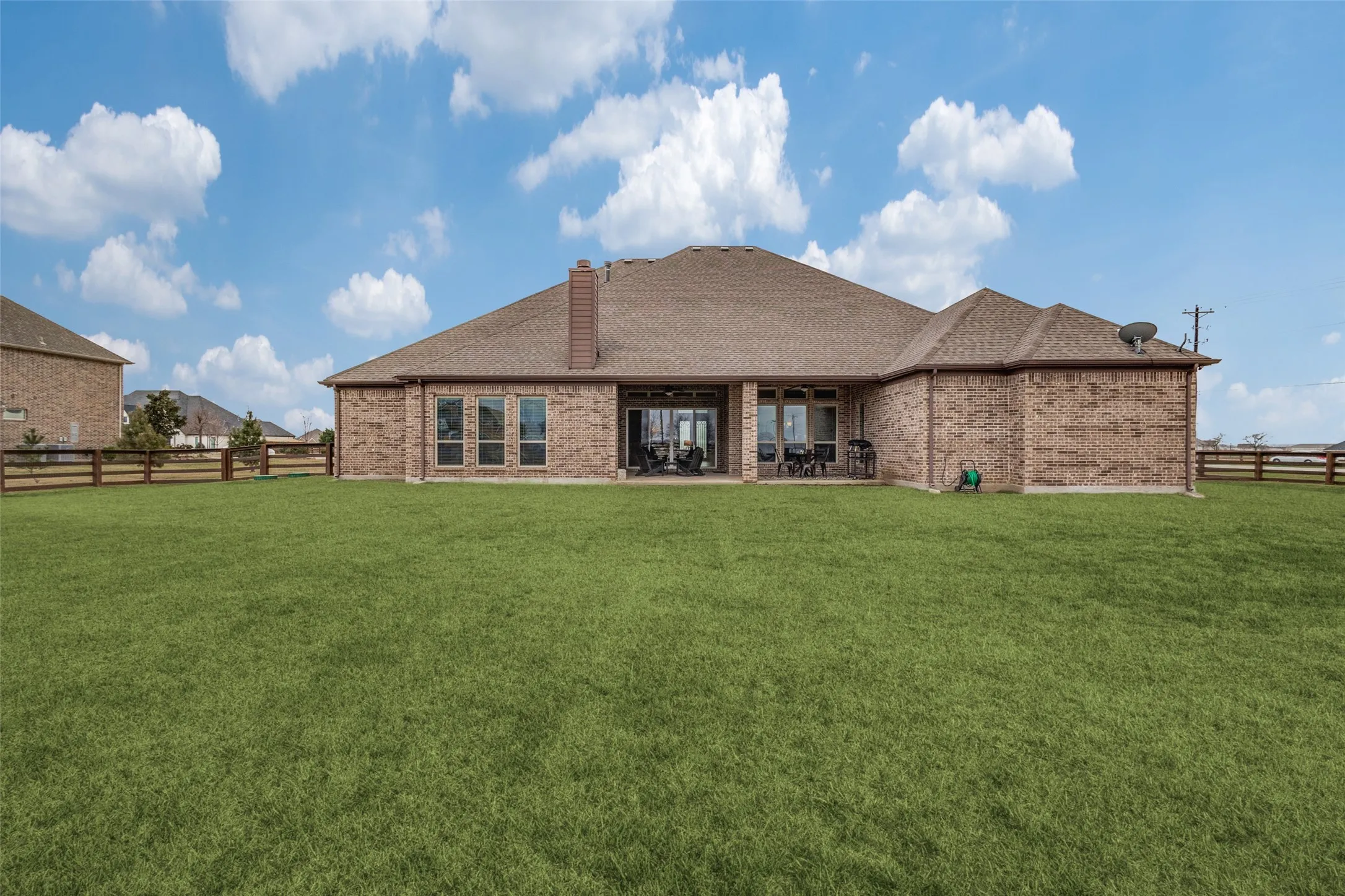 Single Family Residence For Sale in Denton County , 2924 Prairie View Drive, Northlake, Texas 76226, 4 Bedroom, 4 Bathroom, 3 Garage spaces, 4,351 Sqft, built in 2018, Preowned, mls#21194383, Real Estate Agent in Northlake, Homes For Sale in Denton county, Homes For Sale in Northlake, Realtor in Northlake Texas, Real Estate Brokerage Independent Realty Texas, Luminita Cordes Realtor