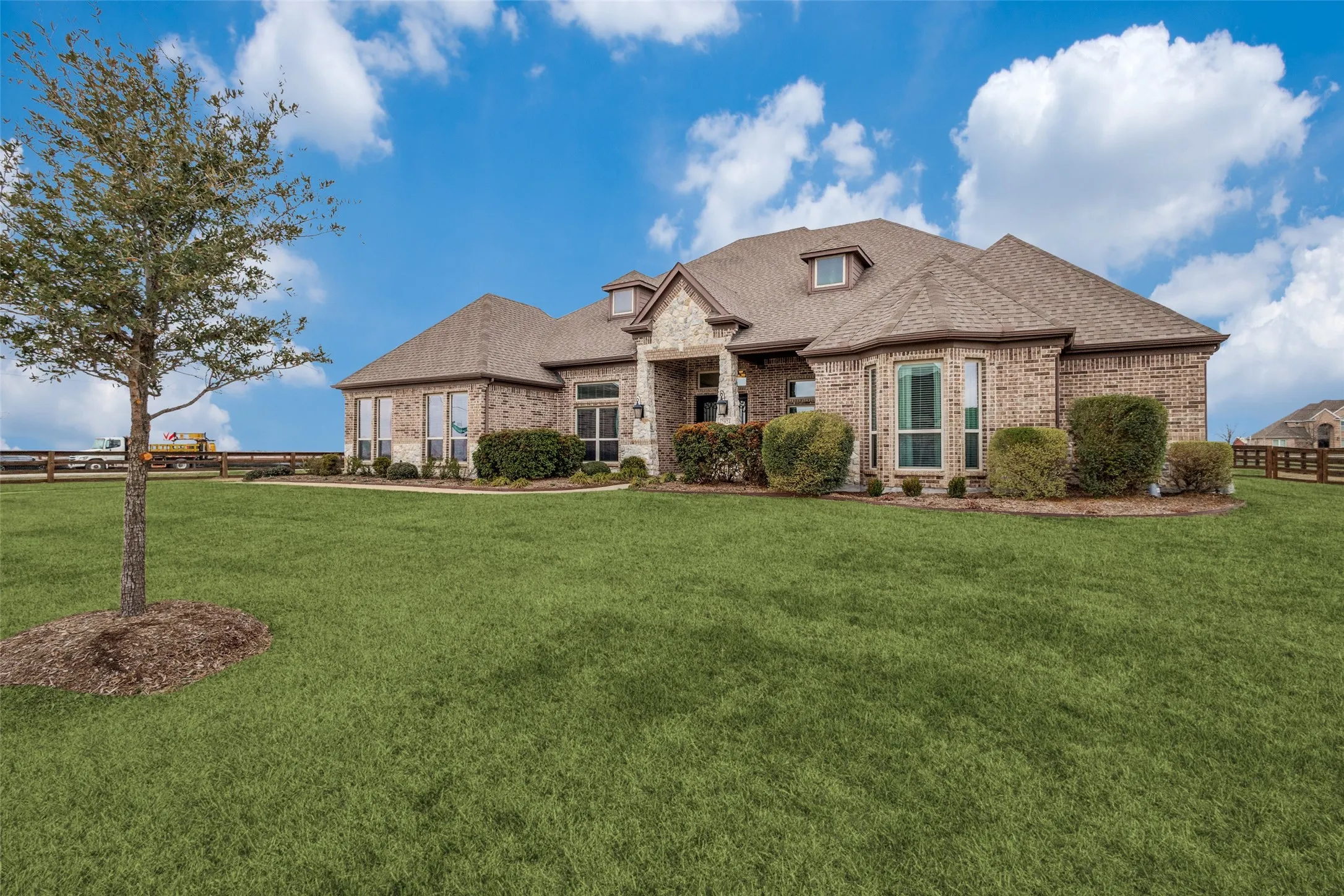 Single Family Residence For Sale in Denton County , 2924 Prairie View Drive, Northlake, Texas 76226, 4 Bedroom, 4 Bathroom, 3 Garage spaces, 4,351 Sqft, built in 2018, Preowned, mls#21194383, Real Estate Agent in Northlake, Homes For Sale in Denton county, Homes For Sale in Northlake, Realtor in Northlake Texas, Real Estate Brokerage Independent Realty Texas, Luminita Cordes Realtor