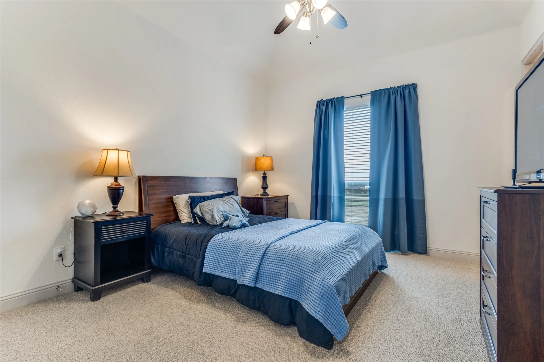 Single Family Residence For Sale in Denton County , 2924 Prairie View Drive, Northlake, Texas 76226, 4 Bedroom, 4 Bathroom, 3 Garage spaces, 4,351 Sqft, built in 2018, Preowned, mls#21194383, Real Estate Agent in Northlake, Homes For Sale in Denton county, Homes For Sale in Northlake, Realtor in Northlake Texas, Real Estate Brokerage Independent Realty Texas, Luminita Cordes Realtor