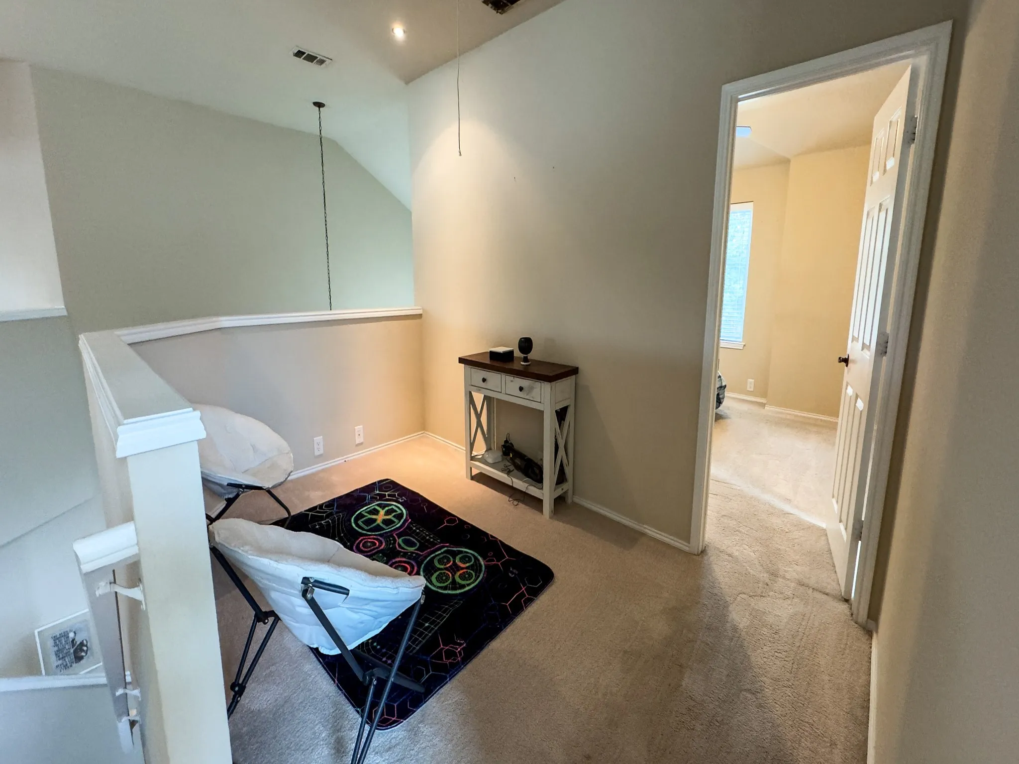 Single Family Residence For Sale in Denton County , 2700 Crater Lake Lane, Denton, Texas 76210, 4 Bedrooms, 3 Bathrooms, 2 Garage spaces, 2,861 Sqft, built in 2000, Price $465,000, mls#21199581, Real Estate Agent in Denton, Homes For Sale in Denton county, Homes For Sale in Denton, Realtor in Denton Texas, Real Estate Brokerage Independent Realty Texas, Luminita Cordes Realtor