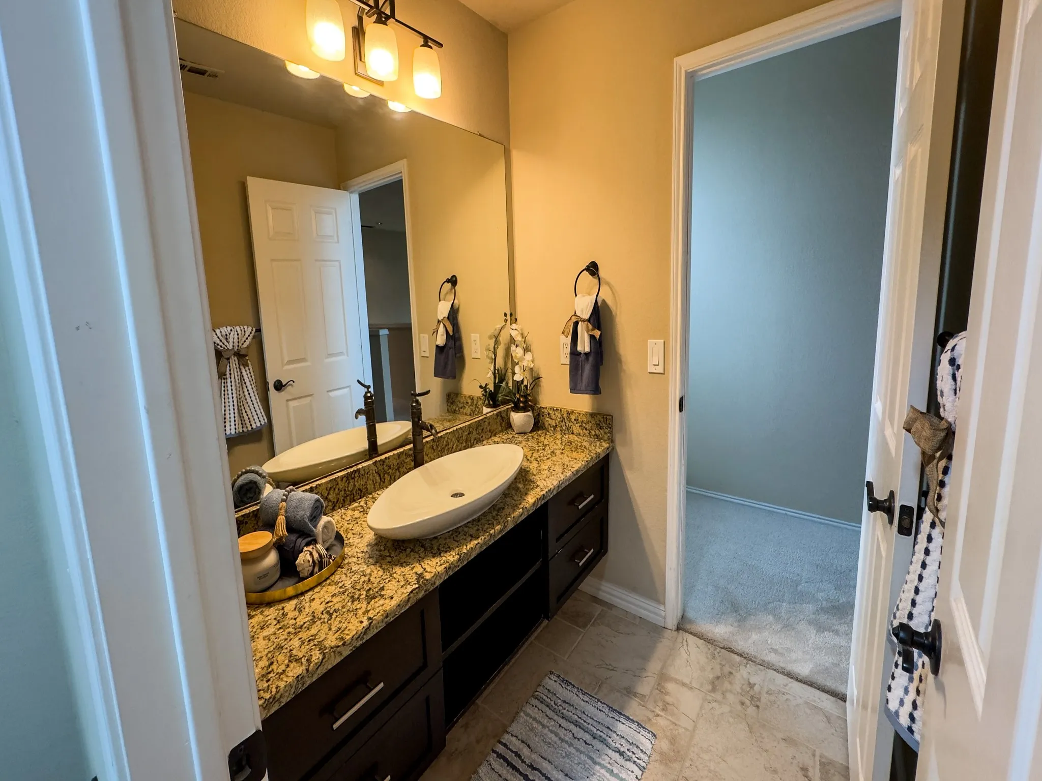 Single Family Residence For Sale in Denton County , 2700 Crater Lake Lane, Denton, Texas 76210, 4 Bedrooms, 3 Bathrooms, 2 Garage spaces, 2,861 Sqft, built in 2000, Price $465,000, mls#21199581, Real Estate Agent in Denton, Homes For Sale in Denton county, Homes For Sale in Denton, Realtor in Denton Texas, Real Estate Brokerage Independent Realty Texas, Luminita Cordes Realtor