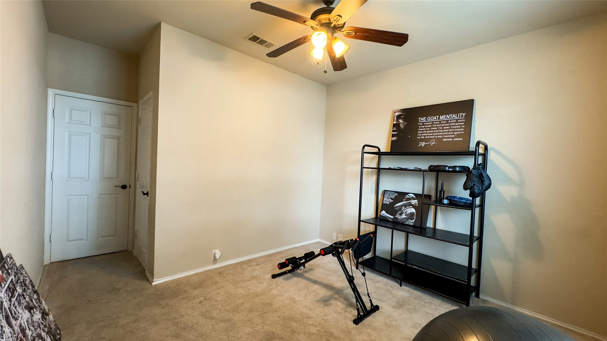 Single Family Residence For Sale in Denton County , 2700 Crater Lake Lane, Denton, Texas 76210, 4 Bedrooms, 3 Bathrooms, 2 Garage spaces, 2,861 Sqft, built in 2000, Price $465,000, mls#21199581, Real Estate Agent in Denton, Homes For Sale in Denton county, Homes For Sale in Denton, Realtor in Denton Texas, Real Estate Brokerage Independent Realty Texas, Luminita Cordes Realtor