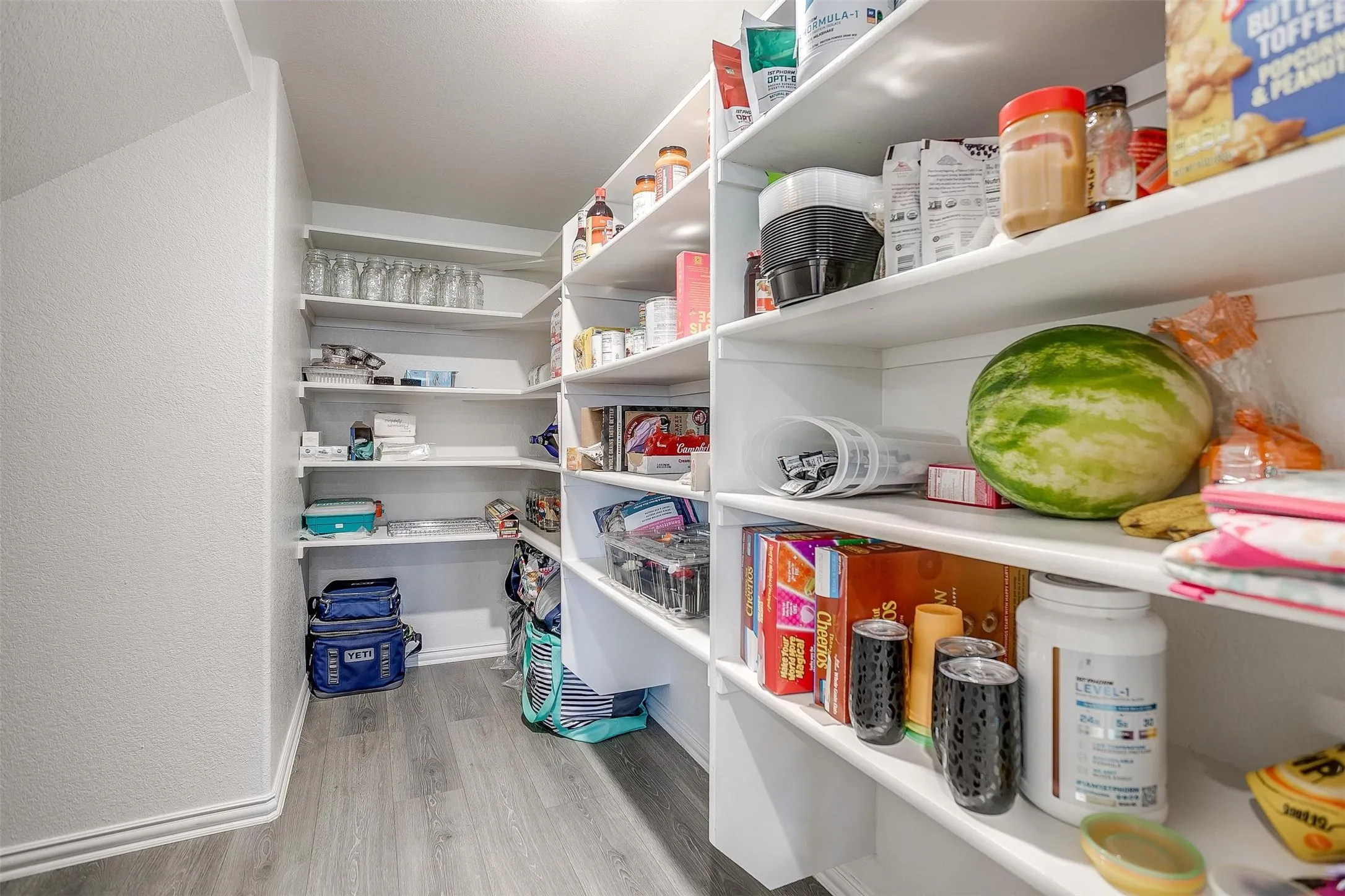 Single Family Residence For Sale in Tarrant County , 433 Joseph Lane, Crowley, Texas 76036, 4 Bedroom, 3 Bathroom, 2 Garage spaces, 3,011 Sqft, built in 2019, Preowned, mls#21199605, Real Estate Agent in Crowley, Homes For Sale in Tarrant county, Homes For Sale in Crowley, Realtor in Crowley Texas, Real Estate Brokerage Independent Realty Texas, Luminita Cordes Realtor