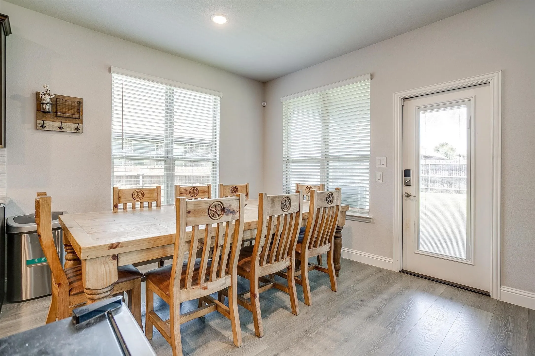 Single Family Residence For Sale in Tarrant County , 433 Joseph Lane, Crowley, Texas 76036, 4 Bedroom, 3 Bathroom, 2 Garage spaces, 3,011 Sqft, built in 2019, Preowned, mls#21199605, Real Estate Agent in Crowley, Homes For Sale in Tarrant county, Homes For Sale in Crowley, Realtor in Crowley Texas, Real Estate Brokerage Independent Realty Texas, Luminita Cordes Realtor