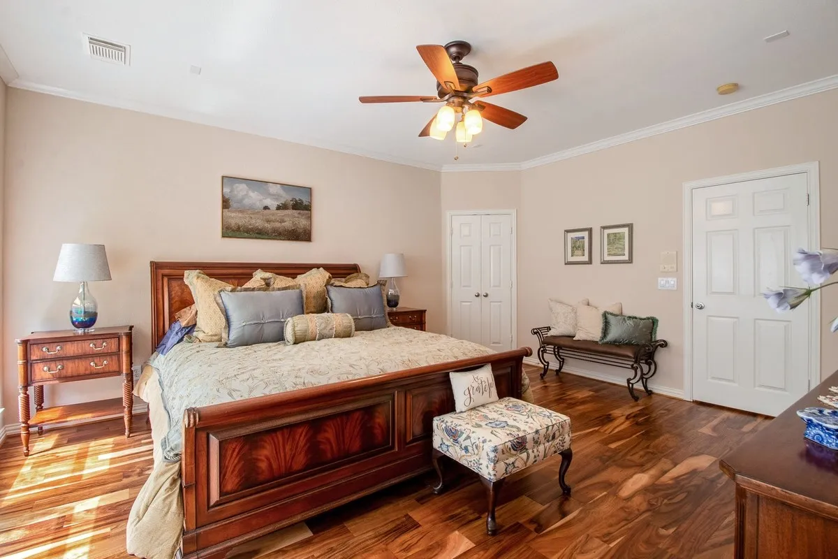 Single Family Residence For Sale in Collin County , 3316 Meadow Wood Drive, Richardson, Texas 75082, 4 Bedroom, 3 Bathroom, 2 Garage spaces, 3,018 Sqft, built in 1999, mls#21170670, Real Estate Agent in Richardson, Homes For Sale in Collin county, Homes For Sale in Richardson, Realtor in Richardson Texas, Real Estate Brokerage Independent Realty Texas, Luminita Cordes Realtor