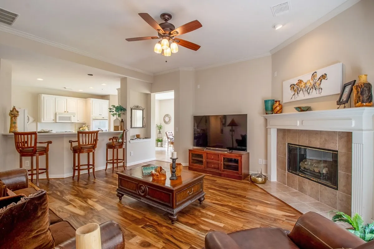 Single Family Residence For Sale in Collin County , 3316 Meadow Wood Drive, Richardson, Texas 75082, 4 Bedroom, 3 Bathroom, 2 Garage spaces, 3,018 Sqft, built in 1999, mls#21170670, Real Estate Agent in Richardson, Homes For Sale in Collin county, Homes For Sale in Richardson, Realtor in Richardson Texas, Real Estate Brokerage Independent Realty Texas, Luminita Cordes Realtor