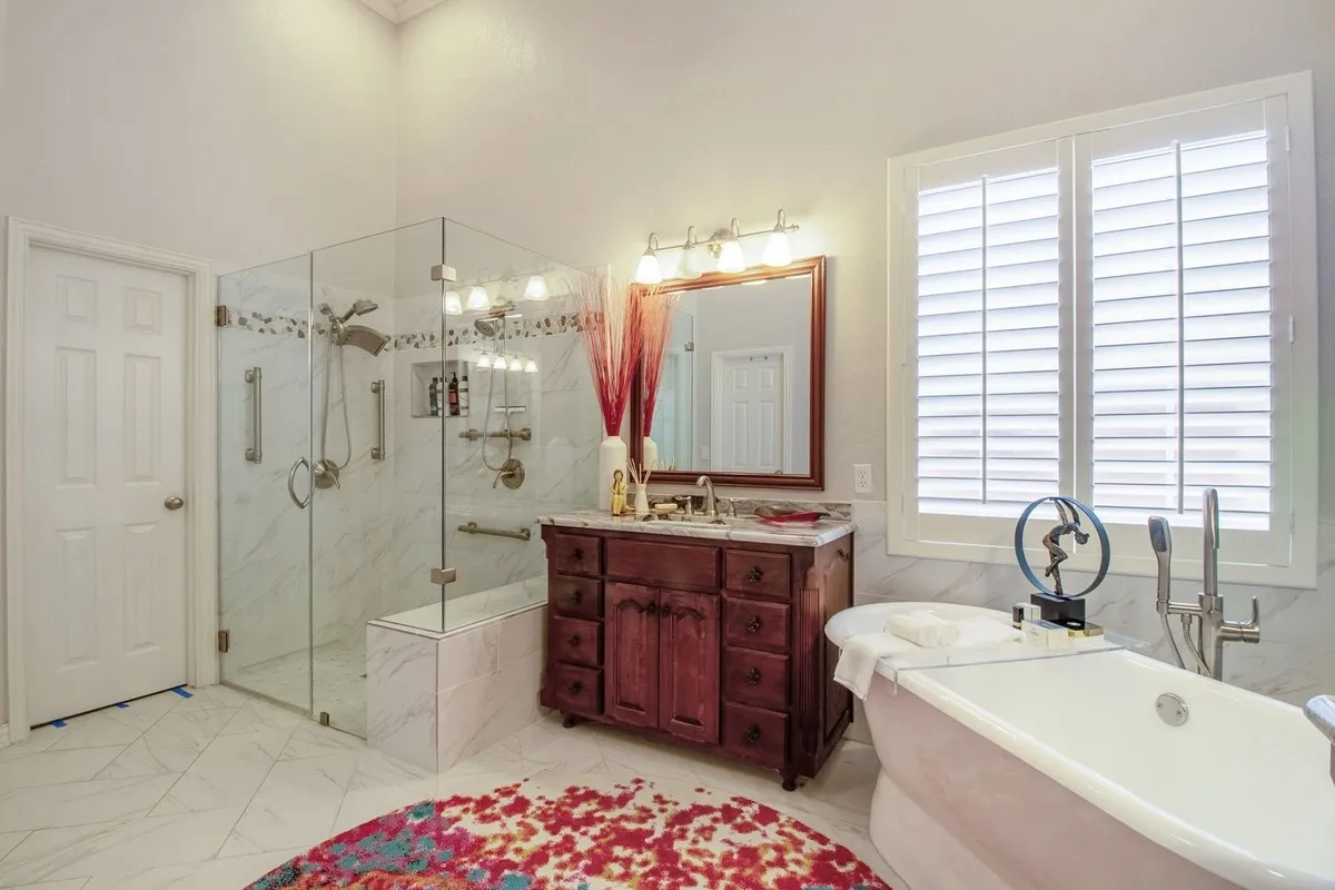 Single Family Residence For Sale in Collin County , 3316 Meadow Wood Drive, Richardson, Texas 75082, 4 Bedroom, 3 Bathroom, 2 Garage spaces, 3,018 Sqft, built in 1999, mls#21170670, Real Estate Agent in Richardson, Homes For Sale in Collin county, Homes For Sale in Richardson, Realtor in Richardson Texas, Real Estate Brokerage Independent Realty Texas, Luminita Cordes Realtor