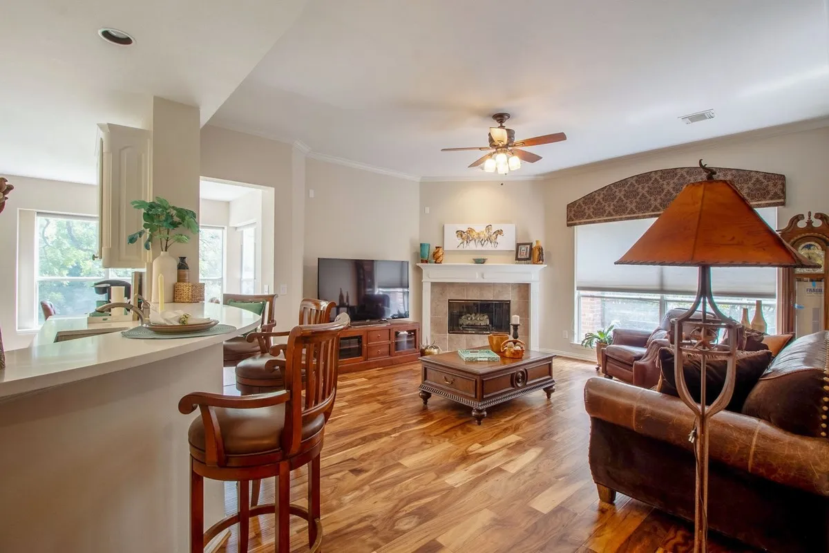Single Family Residence For Sale in Collin County , 3316 Meadow Wood Drive, Richardson, Texas 75082, 4 Bedroom, 3 Bathroom, 2 Garage spaces, 3,018 Sqft, built in 1999, mls#21170670, Real Estate Agent in Richardson, Homes For Sale in Collin county, Homes For Sale in Richardson, Realtor in Richardson Texas, Real Estate Brokerage Independent Realty Texas, Luminita Cordes Realtor