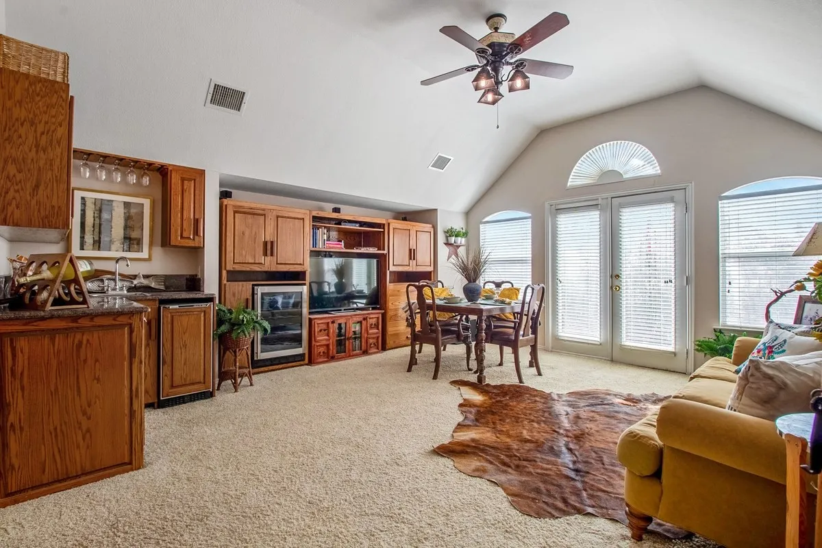 Single Family Residence For Sale in Collin County , 3316 Meadow Wood Drive, Richardson, Texas 75082, 4 Bedroom, 3 Bathroom, 2 Garage spaces, 3,018 Sqft, built in 1999, mls#21170670, Real Estate Agent in Richardson, Homes For Sale in Collin county, Homes For Sale in Richardson, Realtor in Richardson Texas, Real Estate Brokerage Independent Realty Texas, Luminita Cordes Realtor