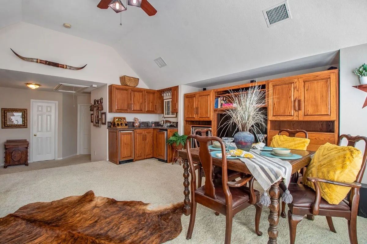 Single Family Residence For Sale in Collin County , 3316 Meadow Wood Drive, Richardson, Texas 75082, 4 Bedroom, 3 Bathroom, 2 Garage spaces, 3,018 Sqft, built in 1999, mls#21170670, Real Estate Agent in Richardson, Homes For Sale in Collin county, Homes For Sale in Richardson, Realtor in Richardson Texas, Real Estate Brokerage Independent Realty Texas, Luminita Cordes Realtor