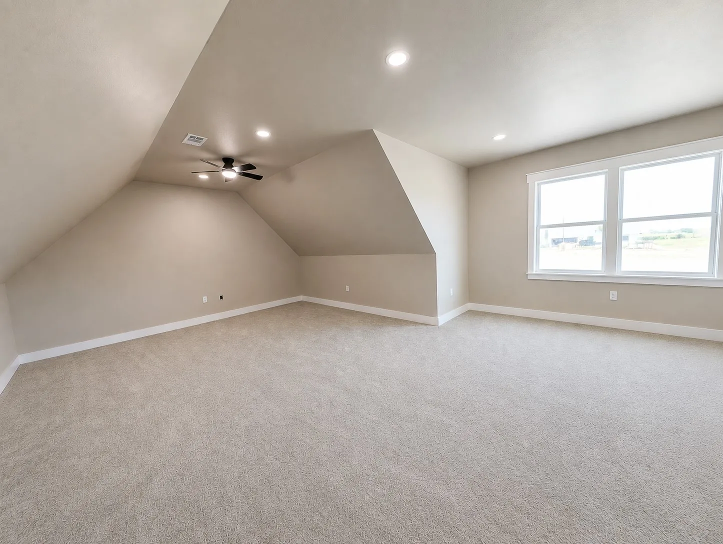 Bonus or 4th Bedroom