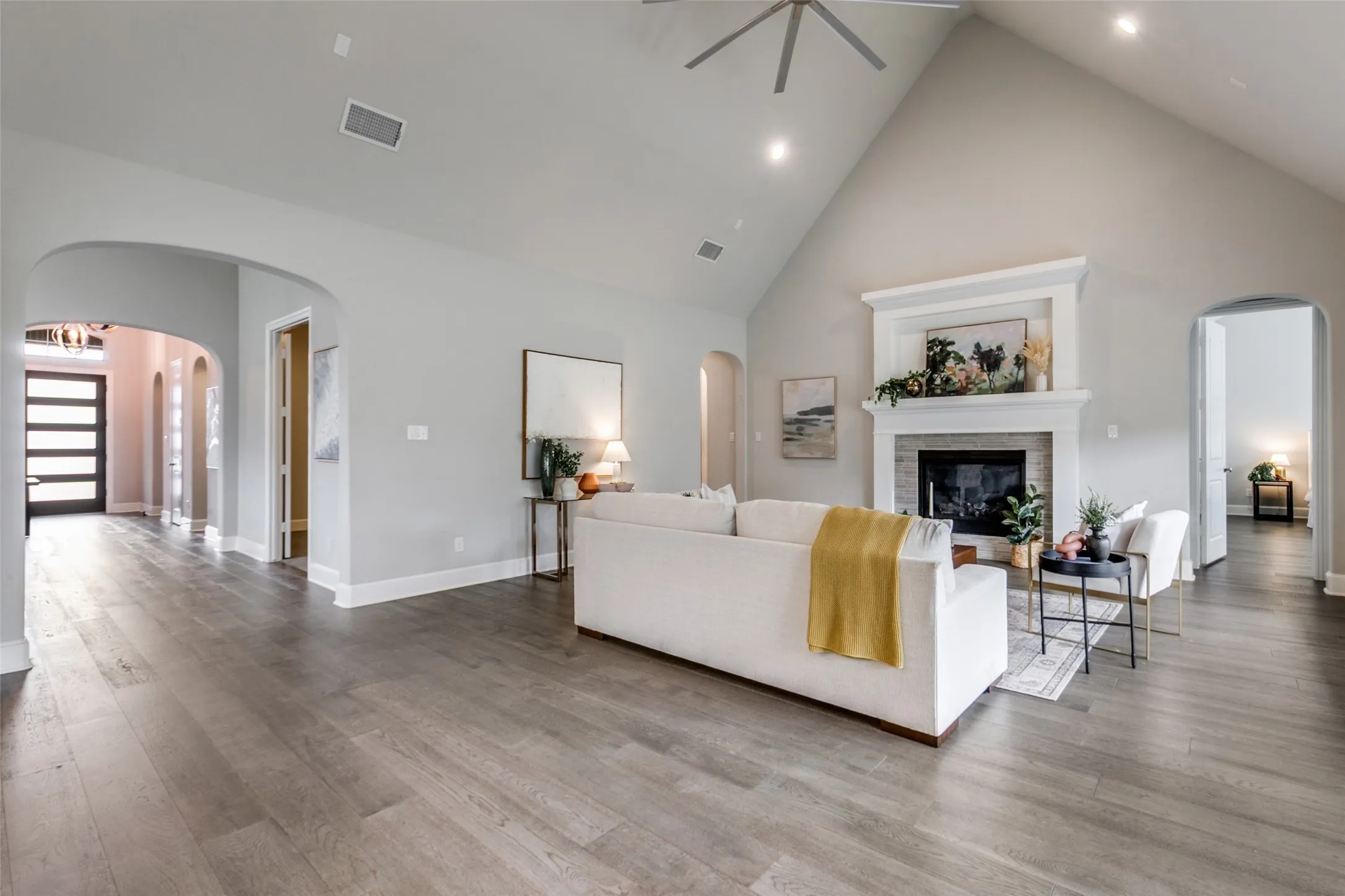 Single Family Residence For Sale in Collin County , 2171 Longmont Lane, Prosper, Texas 75078, 4 Bedroom, 4 Bathroom, 3 Garage spaces, 3,606 Sqft, built in 2019, Preowned, mls#21197831, Real Estate Agent in Prosper, Homes For Sale in Collin county, Homes For Sale in Prosper, Realtor in Prosper Texas, Real Estate Brokerage Independent Realty Texas, Luminita Cordes Realtor