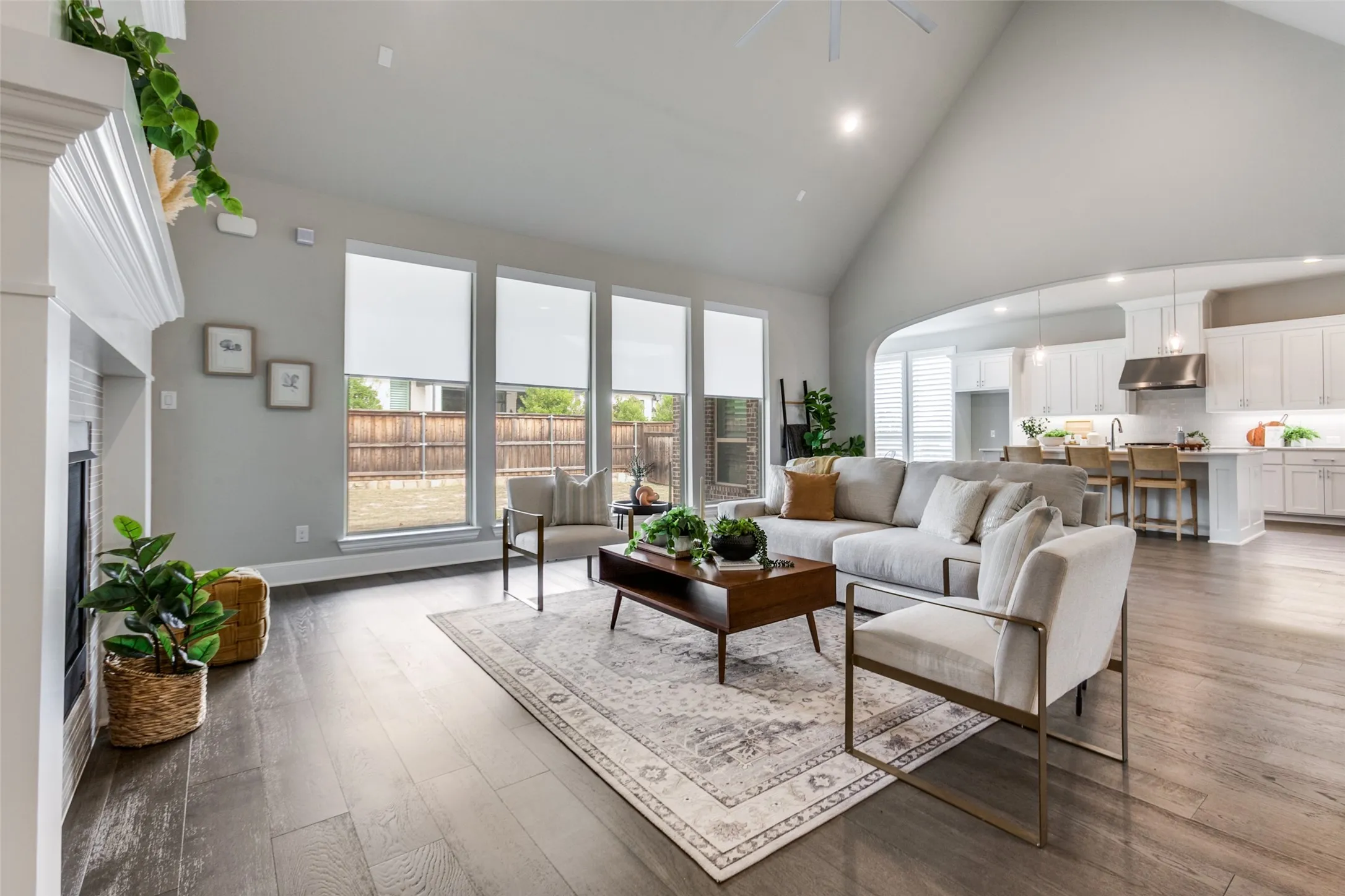 Single Family Residence For Sale in Collin County , 2171 Longmont Lane, Prosper, Texas 75078, 4 Bedroom, 4 Bathroom, 3 Garage spaces, 3,606 Sqft, built in 2019, Preowned, mls#21197831, Real Estate Agent in Prosper, Homes For Sale in Collin county, Homes For Sale in Prosper, Realtor in Prosper Texas, Real Estate Brokerage Independent Realty Texas, Luminita Cordes Realtor