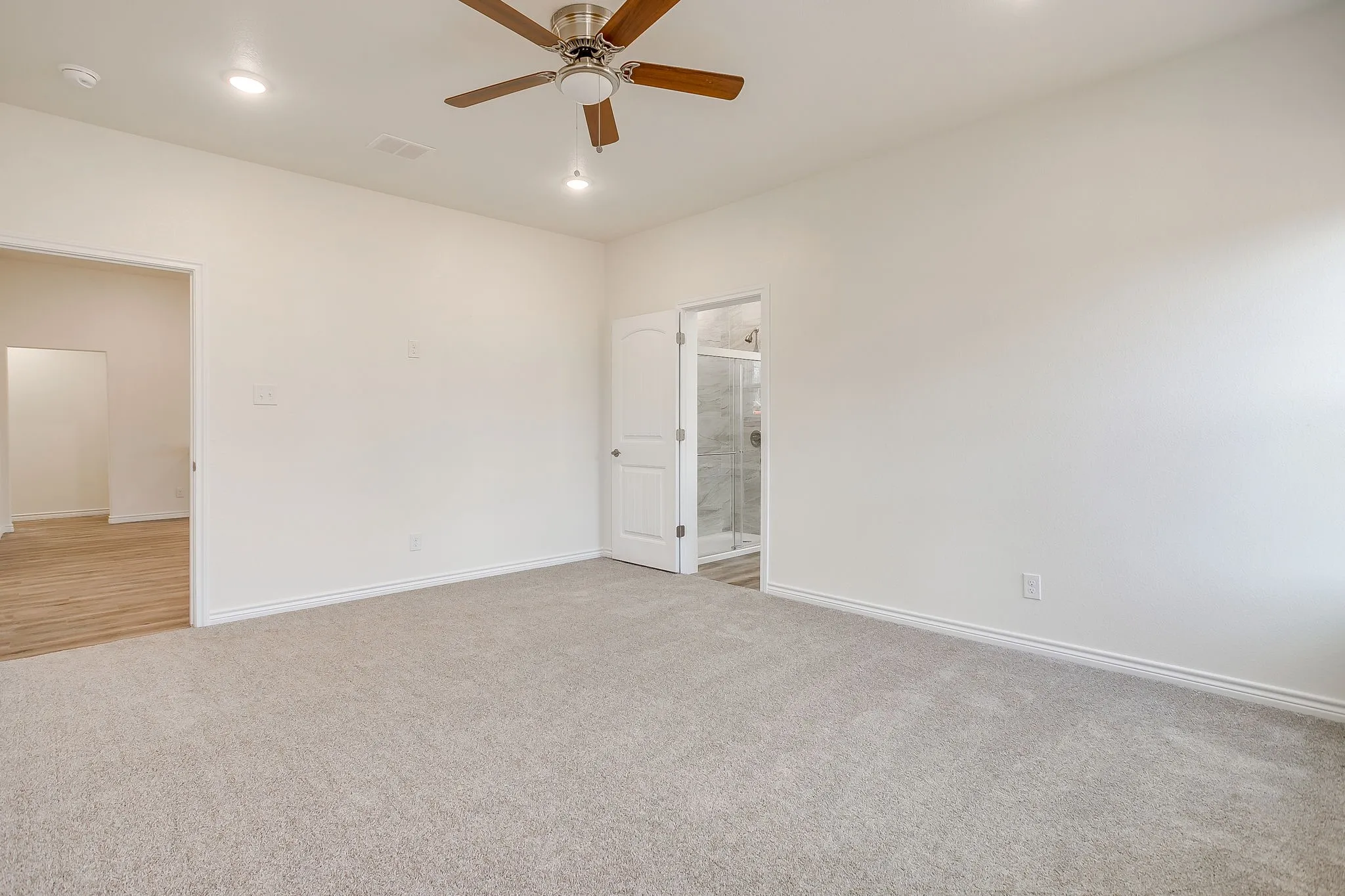Single Family Residence For Sale in Hill County , 130 Abbott Avenue, Covington, Texas 76636, 4 Bedrooms, 2 Bathrooms, 2 Garage spaces, 1,841 Sqft, built in 2026, New Construction - Complete, Price $339,900, mls#21198631, Real Estate Agent in Covington, Homes For Sale in Hill county, Homes For Sale in Covington, Realtor in Covington Texas, Real Estate Brokerage Independent Realty Texas, Luminita Cordes Realtor