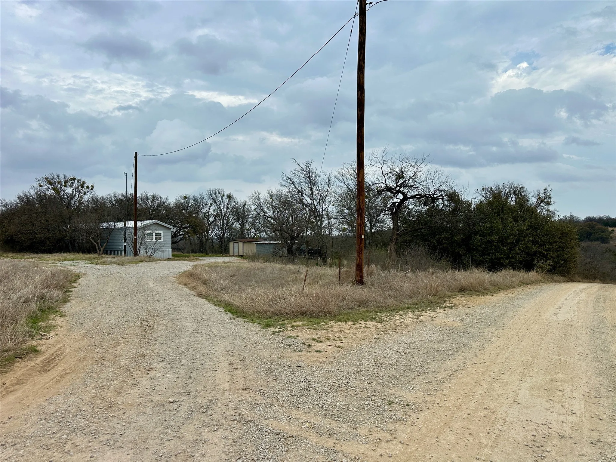 View of driveway to right