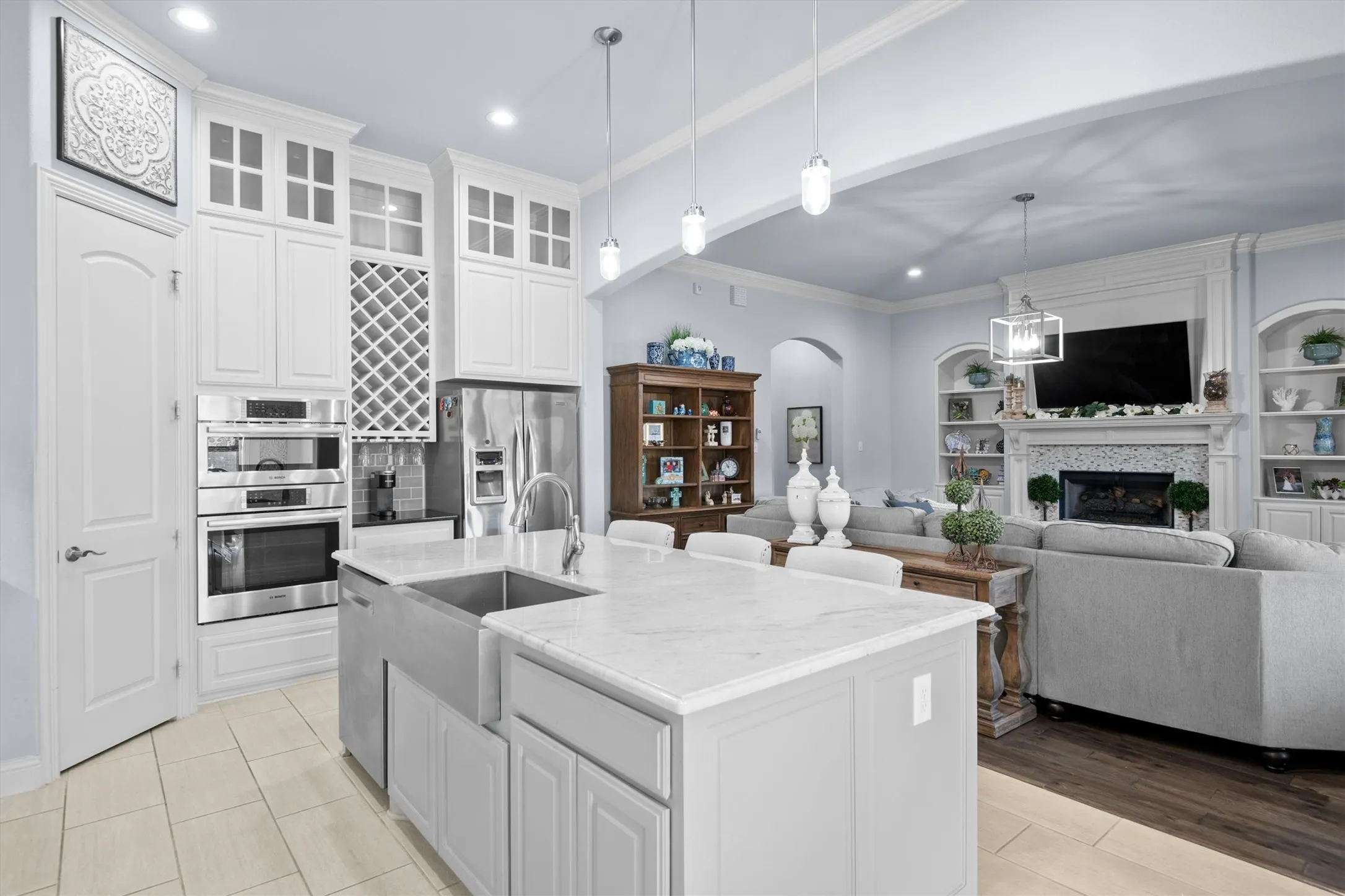 Single Family Residence For Sale in Ellis County , 116 Old Bridge Road, Waxahachie, Texas 75165, 3 Bedroom, 2 Bathroom, 2 Garage spaces, 2,384 Sqft, built in 2016, Preowned, mls#21180882, Real Estate Agent in Waxahachie, Homes For Sale in Ellis county, Homes For Sale in Waxahachie, Realtor in Waxahachie Texas, Real Estate Brokerage Independent Realty Texas, Luminita Cordes Realtor