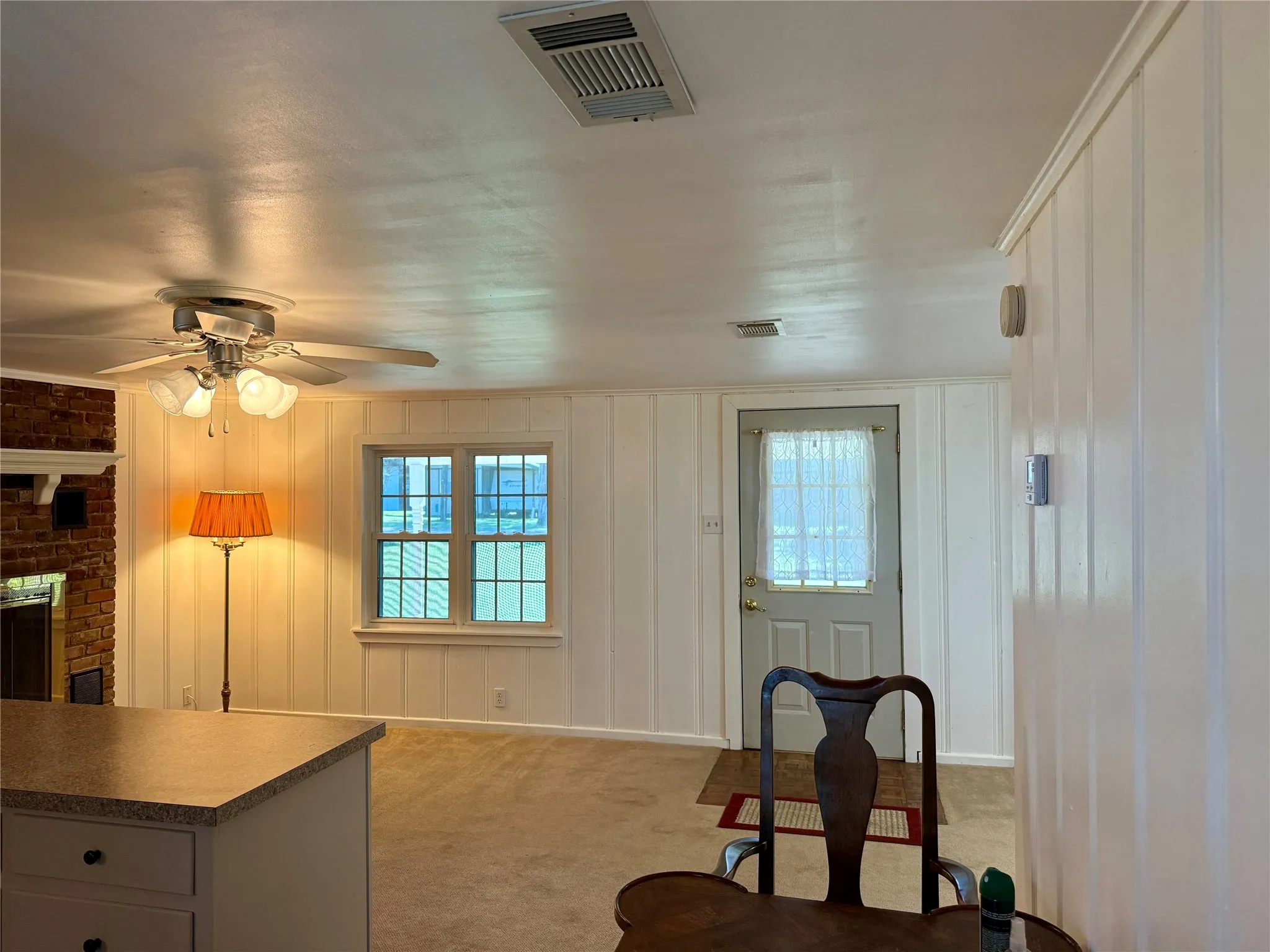 Single Family Residence For Sale in Hill County , 120 One Feather, Whitney, Texas 76692, 2 Bedrooms, 1 Bathroom, 1 Garage spaces, 640 Sqft, built in 1960, Price $189,000, mls#21199223, Real Estate Agent in Whitney, Homes For Sale in Hill county, Homes For Sale in Whitney, Realtor in Whitney Texas, Real Estate Brokerage Independent Realty Texas, Luminita Cordes Realtor