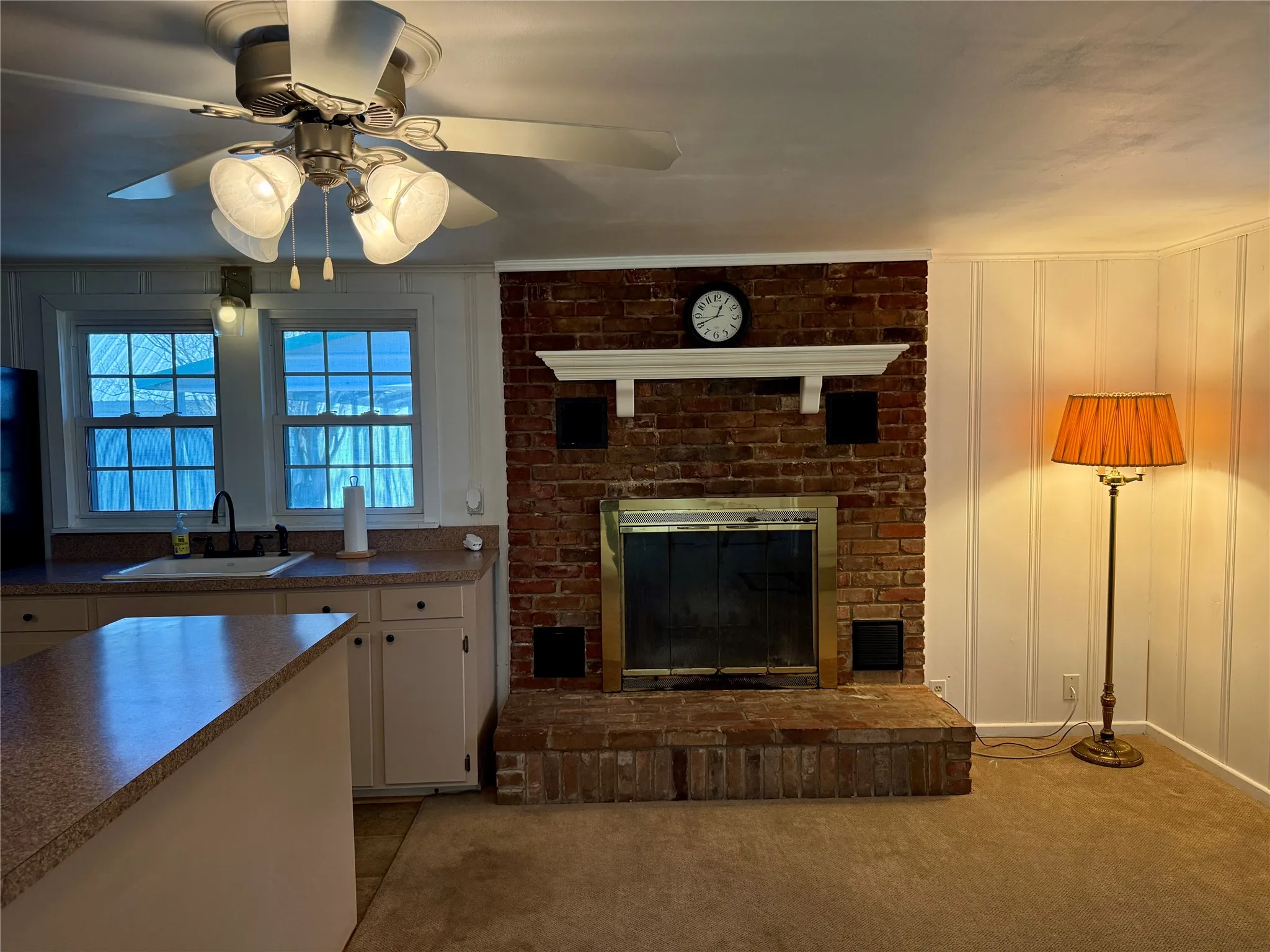 Single Family Residence For Sale in Hill County , 120 One Feather, Whitney, Texas 76692, 2 Bedrooms, 1 Bathroom, 1 Garage spaces, 640 Sqft, built in 1960, Price $189,000, mls#21199223, Real Estate Agent in Whitney, Homes For Sale in Hill county, Homes For Sale in Whitney, Realtor in Whitney Texas, Real Estate Brokerage Independent Realty Texas, Luminita Cordes Realtor