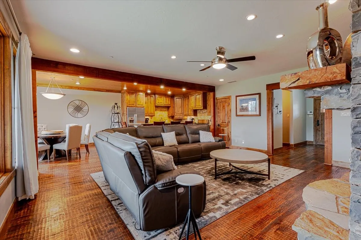 Condominium For Sale in Palo Pinto County , 2033 Harbor Way 103, Graford, Texas 76449, 3 Bedroom, 3 Bathroom, 1 Garage spaces, 1,963 Sqft, built in 2008, mls#21191767, Real Estate Agent in Graford, Homes For Sale in Palo Pinto county, Homes For Sale in Graford, Realtor in Graford Texas, Real Estate Brokerage Independent Realty Texas, Luminita Cordes Realtor