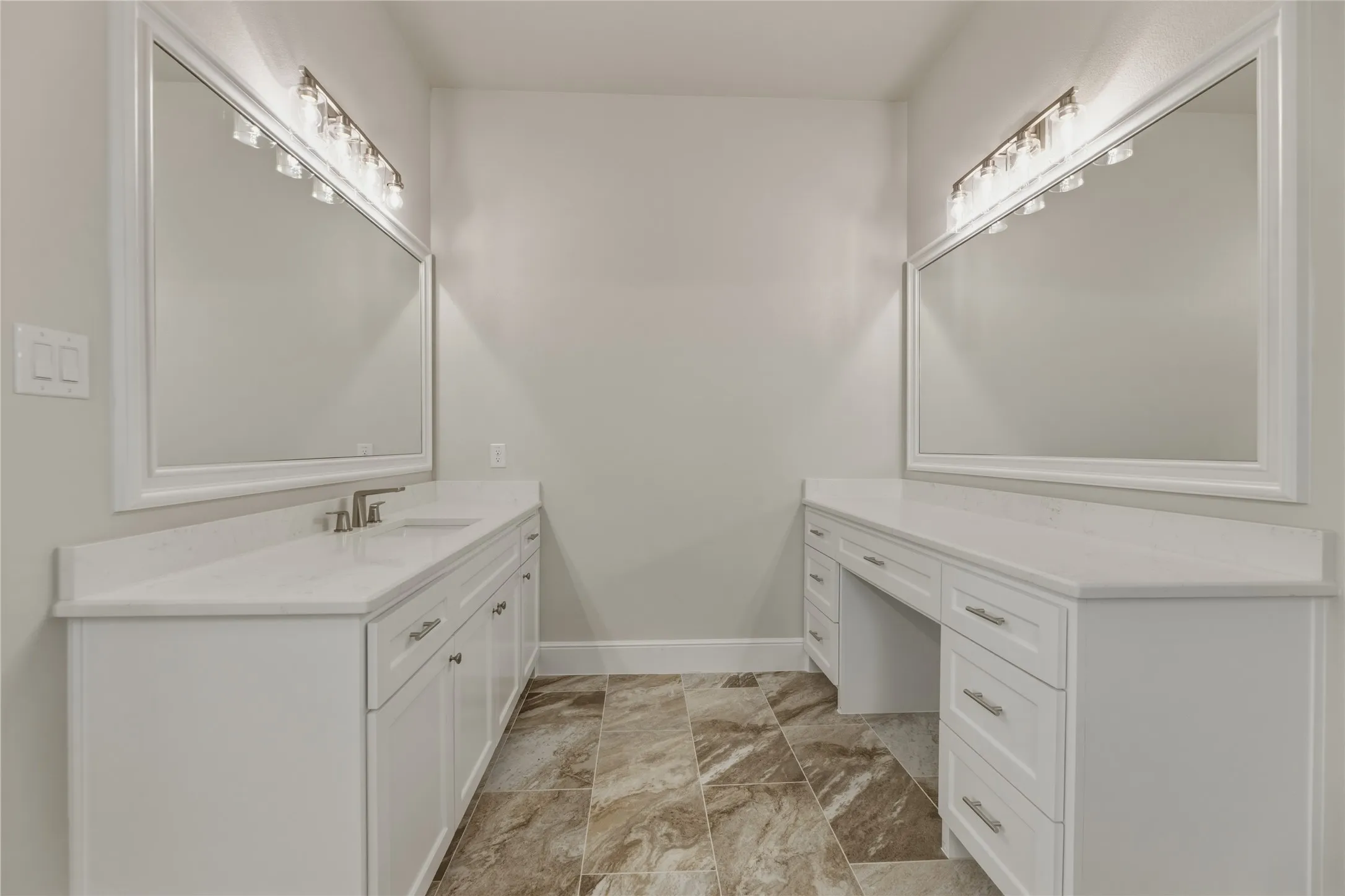 Single Family Residence For Sale in Johnson County , 8400 Stallion Drive, Godley, Texas 76044, 3 Bedroom, 3 Bathroom, 3 Garage spaces, 2,518 Sqft, built in 2026, New Construction - Incomplete, mls#21193366, Real Estate Agent in Godley, Homes For Sale in Johnson county, Homes For Sale in Godley, Realtor in Godley Texas, Real Estate Brokerage Independent Realty Texas, Luminita Cordes Realtor