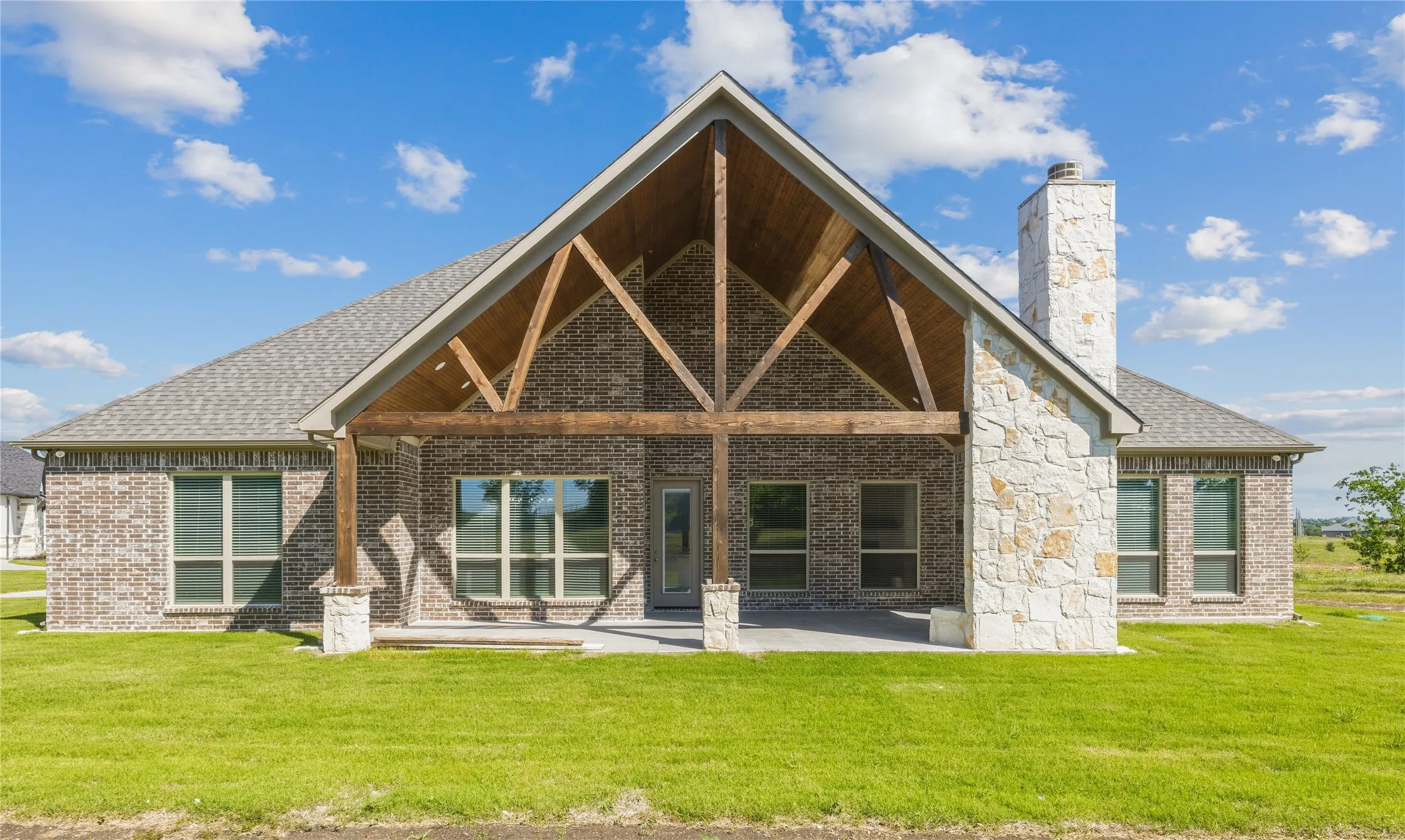 Single Family Residence For Sale in Johnson County , 8400 Stallion Drive, Godley, Texas 76044, 3 Bedroom, 3 Bathroom, 3 Garage spaces, 2,518 Sqft, built in 2026, New Construction - Incomplete, mls#21193366, Real Estate Agent in Godley, Homes For Sale in Johnson county, Homes For Sale in Godley, Realtor in Godley Texas, Real Estate Brokerage Independent Realty Texas, Luminita Cordes Realtor