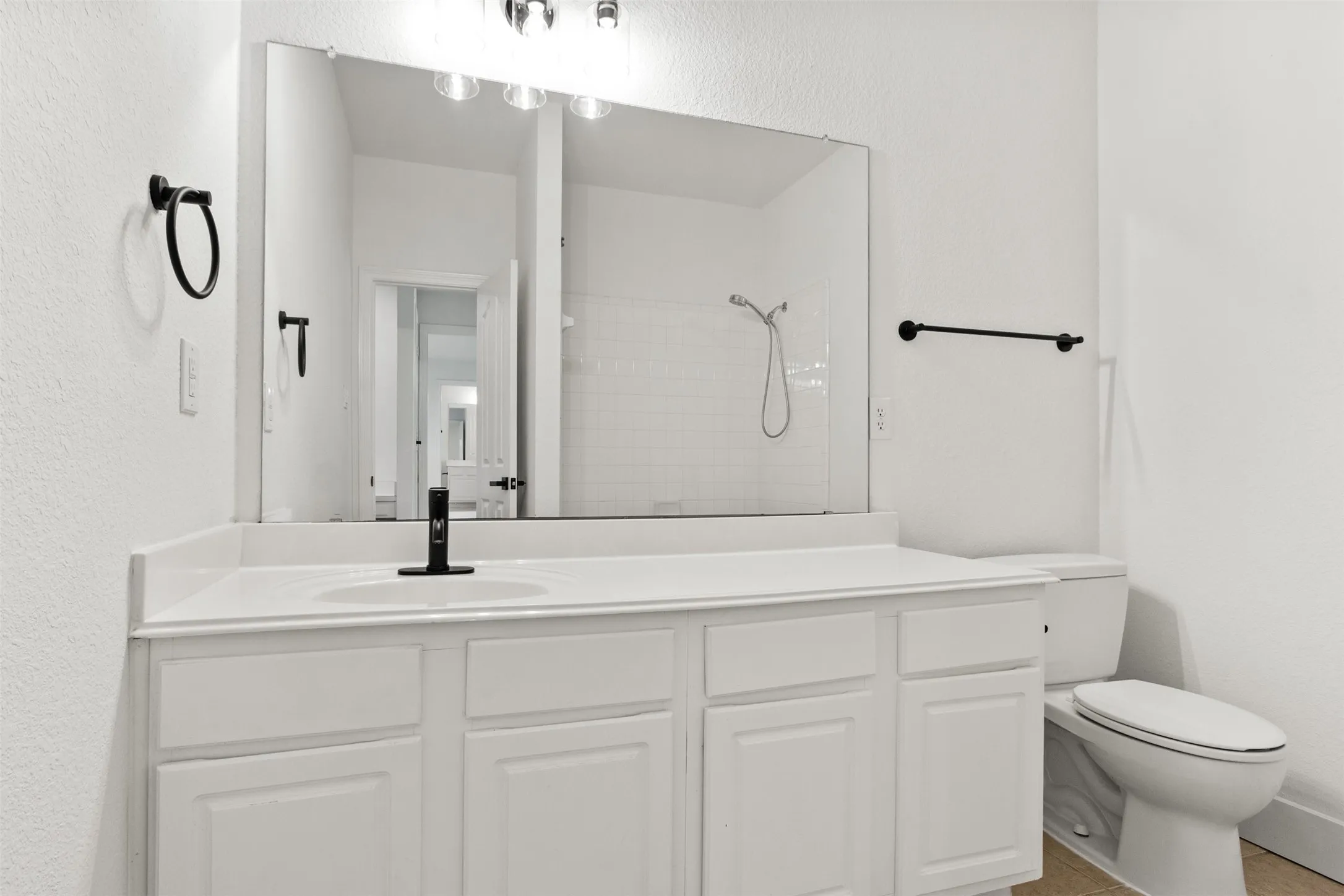 Single Family Residence For Sale in Collin County , 421 Soren Drive, Murphy, Texas 75094, 4 Bedroom, 4 Bathroom, 2 Garage spaces, 3,445 Sqft, built in 2001, Preowned, mls#21199767, Real Estate Agent in Murphy, Homes For Sale in Collin county, Homes For Sale in Murphy, Realtor in Murphy Texas, Real Estate Brokerage Independent Realty Texas, Luminita Cordes Realtor