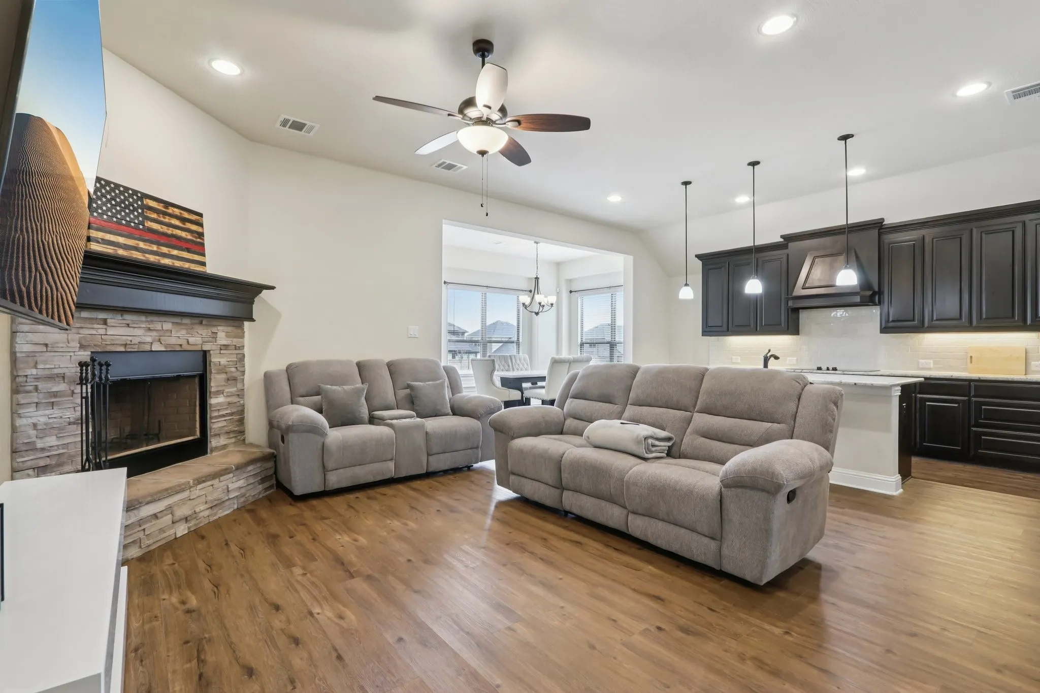 Single Family Residence For Sale in Ellis County , 225 Brazos Drive, Waxahachie, Texas 75165, 4 Bedroom, 2 Bathroom, 2 Garage spaces, 1,871 Sqft, built in 2022, mls#21199491, Real Estate Agent in Waxahachie, Homes For Sale in Ellis county, Homes For Sale in Waxahachie, Realtor in Waxahachie Texas, Real Estate Brokerage Independent Realty Texas, Luminita Cordes Realtor