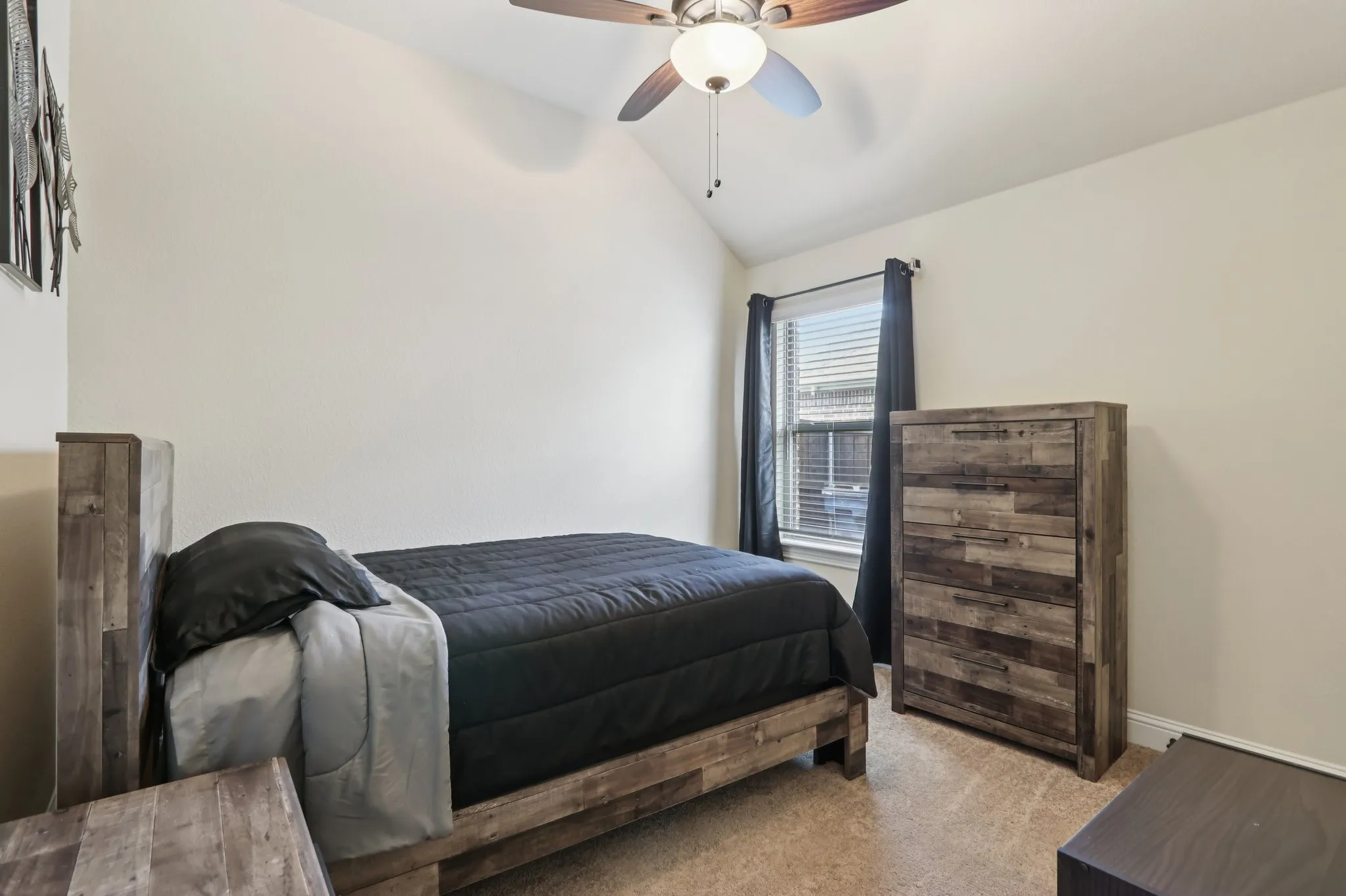Single Family Residence For Sale in Ellis County , 225 Brazos Drive, Waxahachie, Texas 75165, 4 Bedroom, 2 Bathroom, 2 Garage spaces, 1,871 Sqft, built in 2022, mls#21199491, Real Estate Agent in Waxahachie, Homes For Sale in Ellis county, Homes For Sale in Waxahachie, Realtor in Waxahachie Texas, Real Estate Brokerage Independent Realty Texas, Luminita Cordes Realtor