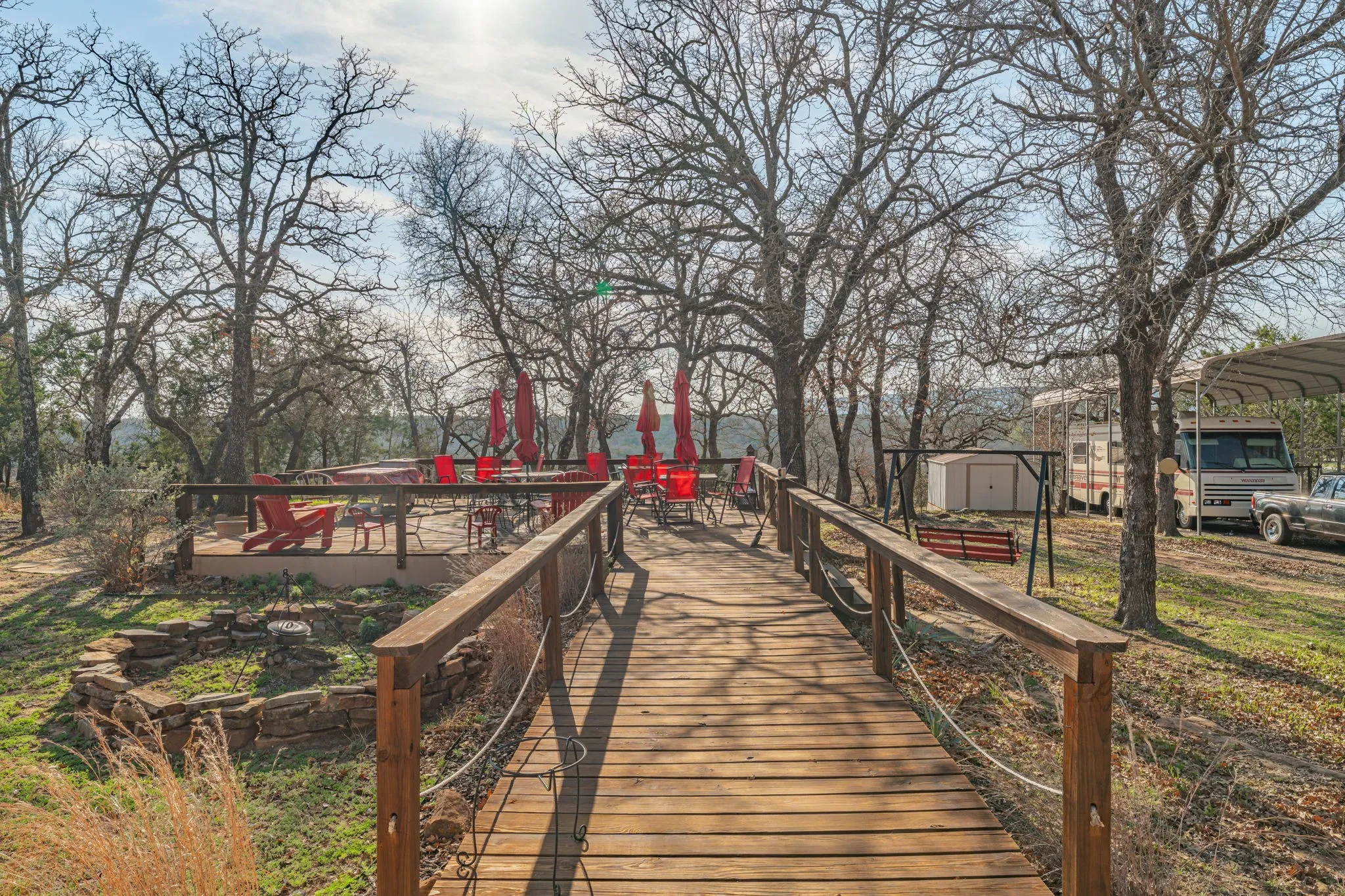 ramp to deck
