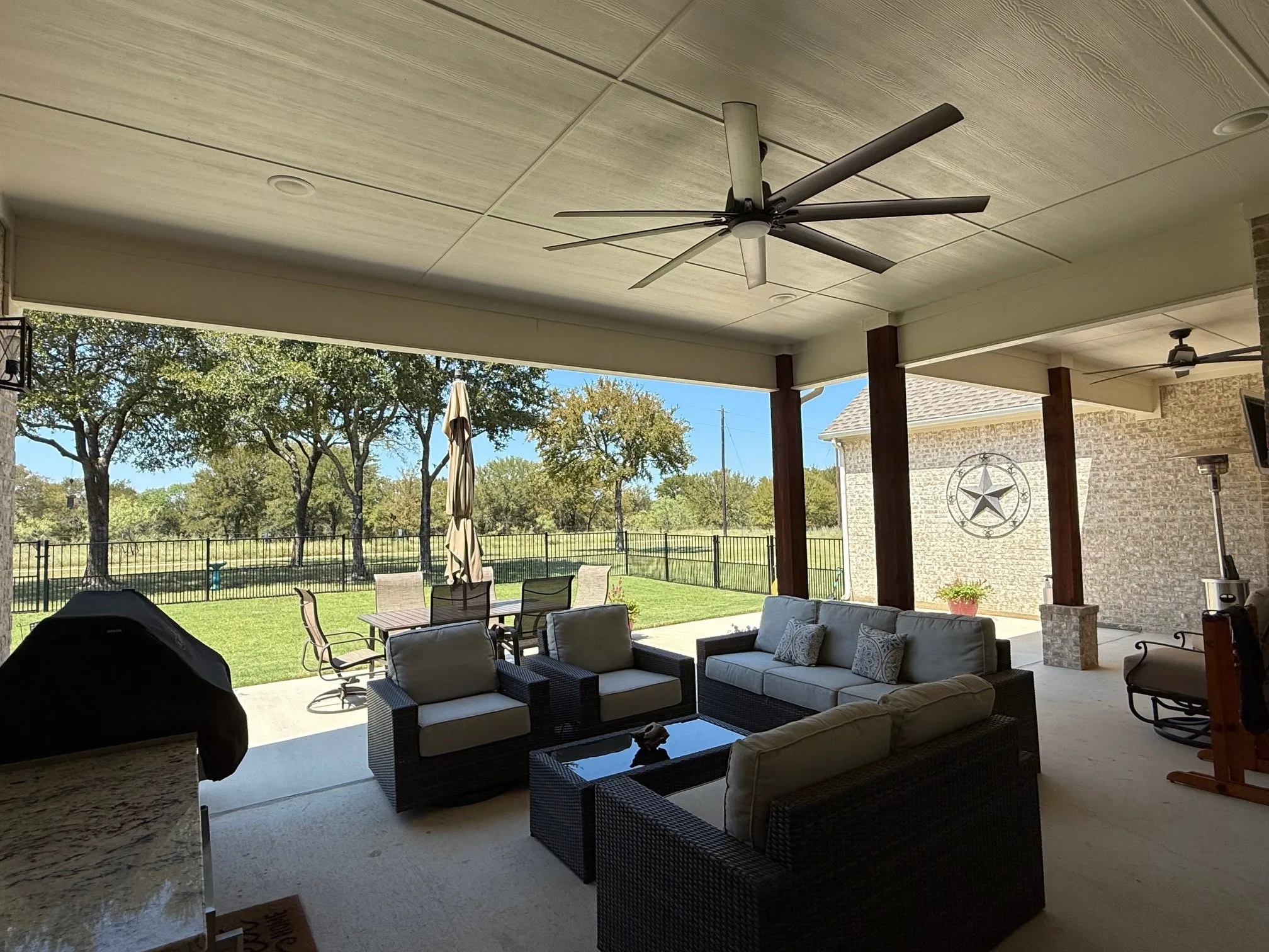 Single Family Residence For Sale in Wise County , 130 Demonbreun Court, Chico, Texas 76431, 4 Bedroom, 4 Bathroom, 3 Garage spaces, 2,718 Sqft, built in 2022, Preowned, mls#21199764, Real Estate Agent in Chico, Homes For Sale in Wise county, Homes For Sale in Chico, Realtor in Chico Texas, Real Estate Brokerage Independent Realty Texas, Luminita Cordes Realtor