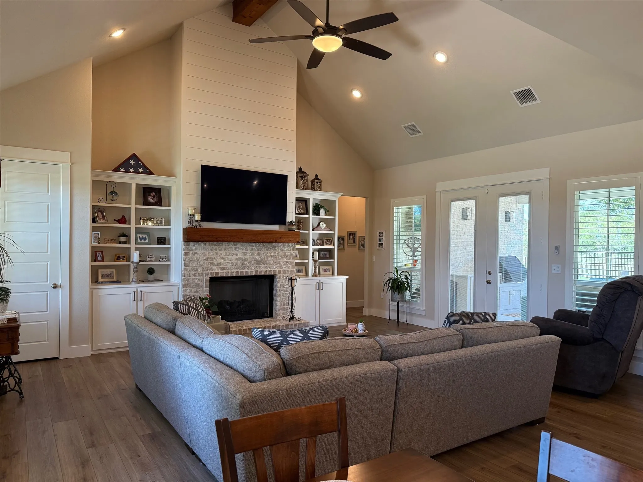 Single Family Residence For Sale in Wise County , 130 Demonbreun Court, Chico, Texas 76431, 4 Bedroom, 4 Bathroom, 3 Garage spaces, 2,718 Sqft, built in 2022, Preowned, mls#21199764, Real Estate Agent in Chico, Homes For Sale in Wise county, Homes For Sale in Chico, Realtor in Chico Texas, Real Estate Brokerage Independent Realty Texas, Luminita Cordes Realtor