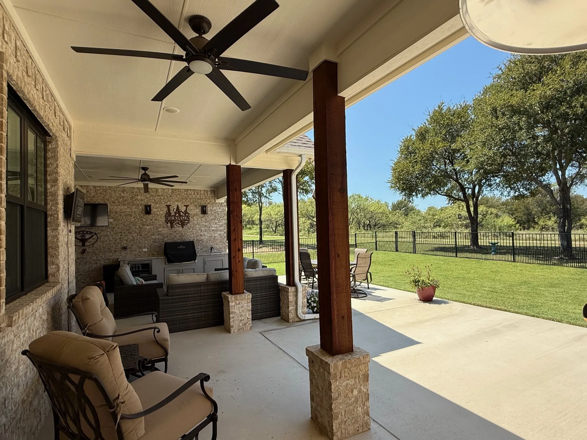 Single Family Residence For Sale in Wise County , 130 Demonbreun Court, Chico, Texas 76431, 4 Bedroom, 4 Bathroom, 3 Garage spaces, 2,718 Sqft, built in 2022, Preowned, mls#21199764, Real Estate Agent in Chico, Homes For Sale in Wise county, Homes For Sale in Chico, Realtor in Chico Texas, Real Estate Brokerage Independent Realty Texas, Luminita Cordes Realtor