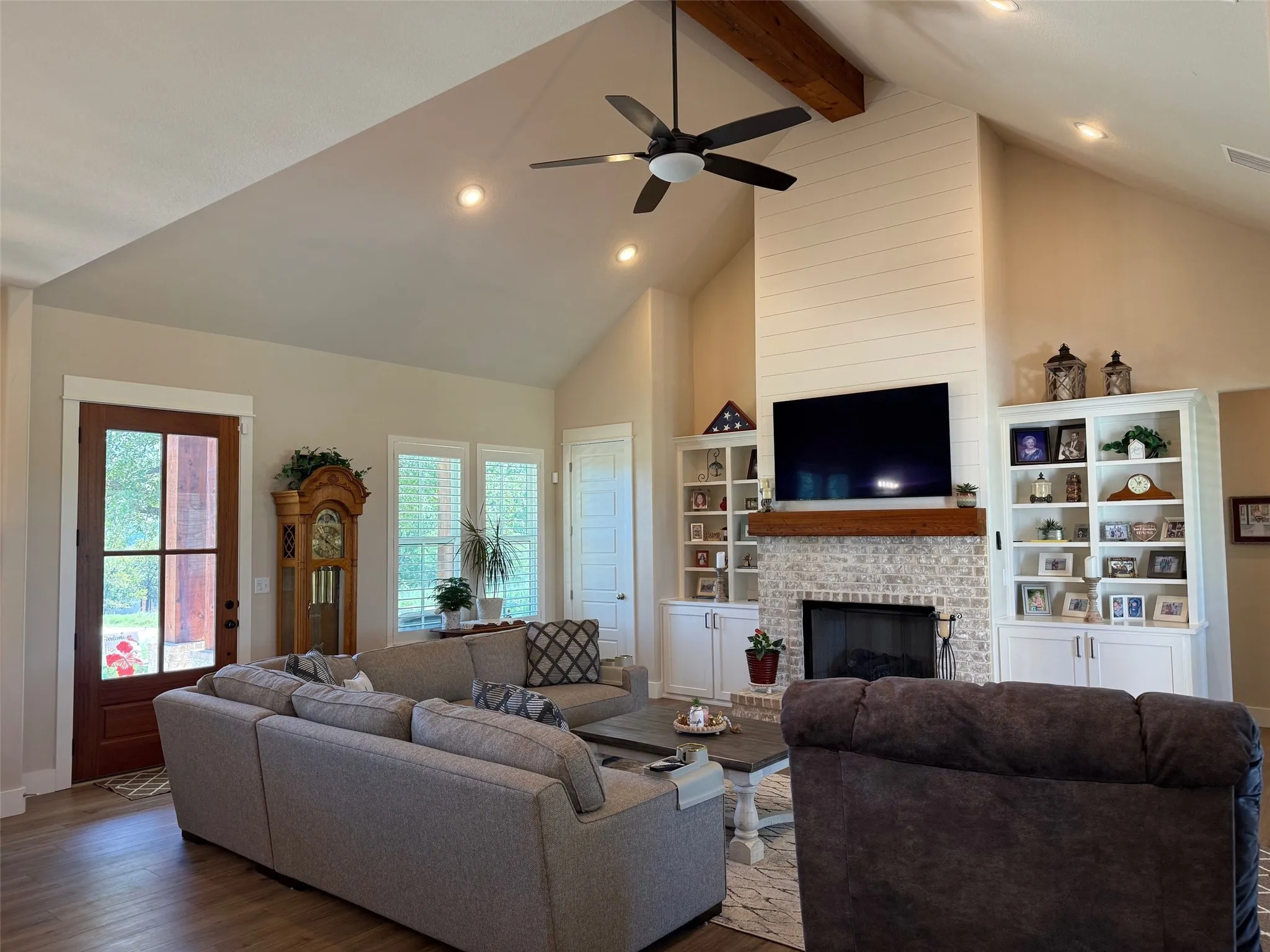 Single Family Residence For Sale in Wise County , 130 Demonbreun Court, Chico, Texas 76431, 4 Bedroom, 4 Bathroom, 3 Garage spaces, 2,718 Sqft, built in 2022, Preowned, mls#21199764, Real Estate Agent in Chico, Homes For Sale in Wise county, Homes For Sale in Chico, Realtor in Chico Texas, Real Estate Brokerage Independent Realty Texas, Luminita Cordes Realtor