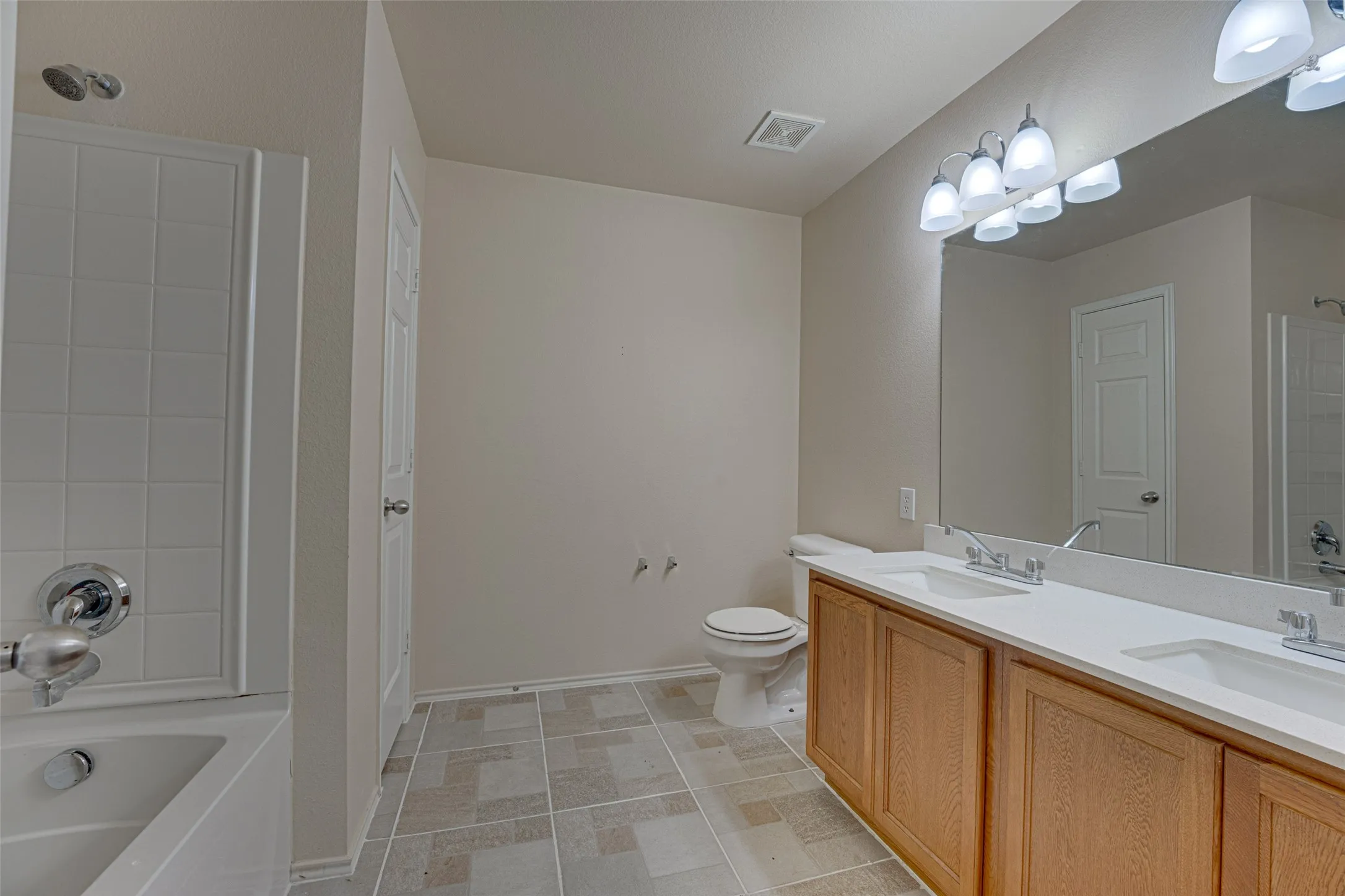 Single Family Residence For Sale in Collin County , 1320 Red River Lane, Allen, Texas 75002, 4 Bedroom, 3 Bathroom, 2 Garage spaces, 2,636 Sqft, built in 2006, Preowned, mls#21199775, Real Estate Agent in Allen, Homes For Sale in Collin county, Homes For Sale in Allen, Realtor in Allen Texas, Real Estate Brokerage Independent Realty Texas, Luminita Cordes Realtor