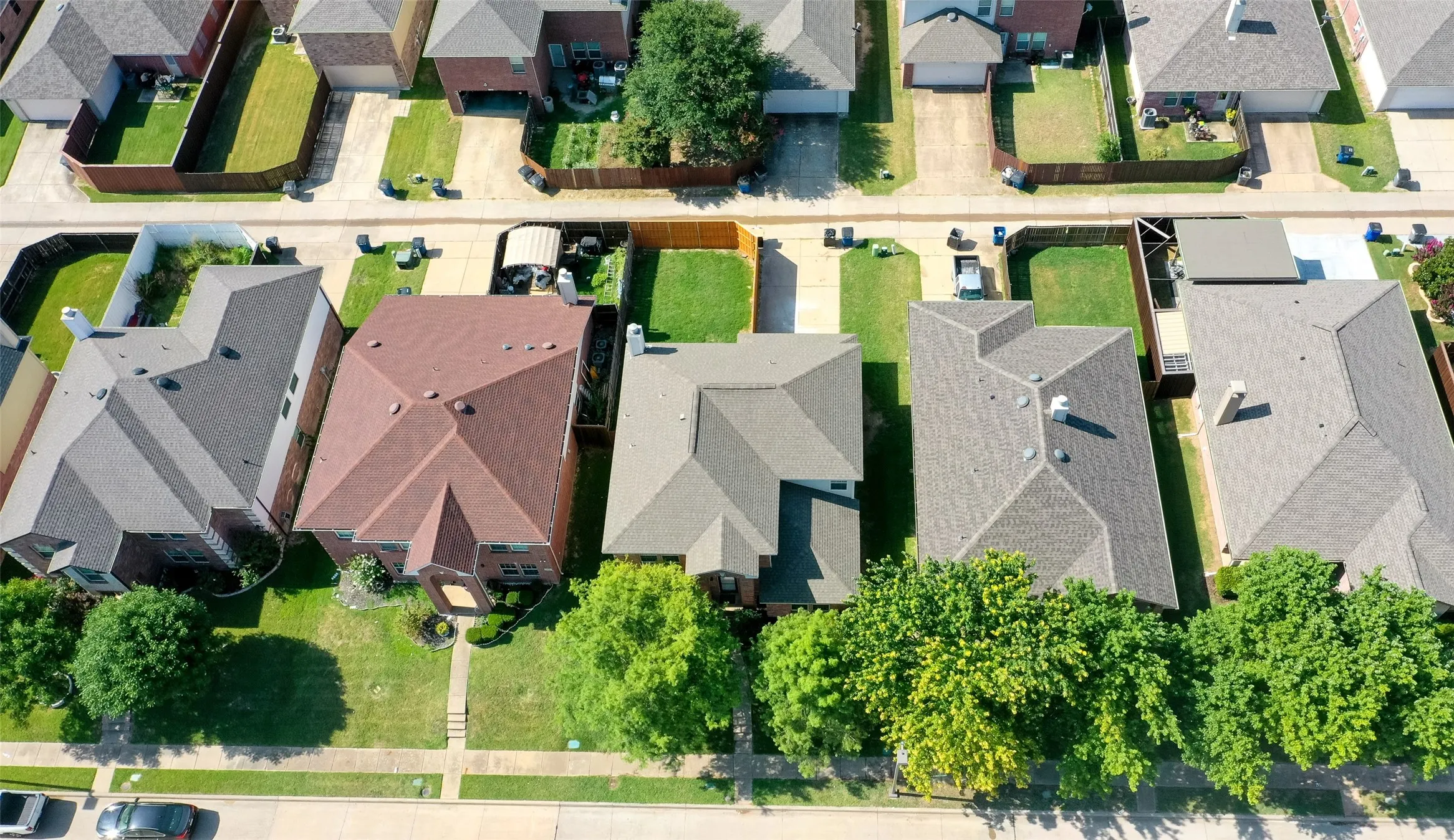 Single Family Residence For Sale in Collin County , 1320 Red River Lane, Allen, Texas 75002, 4 Bedroom, 3 Bathroom, 2 Garage spaces, 2,636 Sqft, built in 2006, Preowned, mls#21199775, Real Estate Agent in Allen, Homes For Sale in Collin county, Homes For Sale in Allen, Realtor in Allen Texas, Real Estate Brokerage Independent Realty Texas, Luminita Cordes Realtor