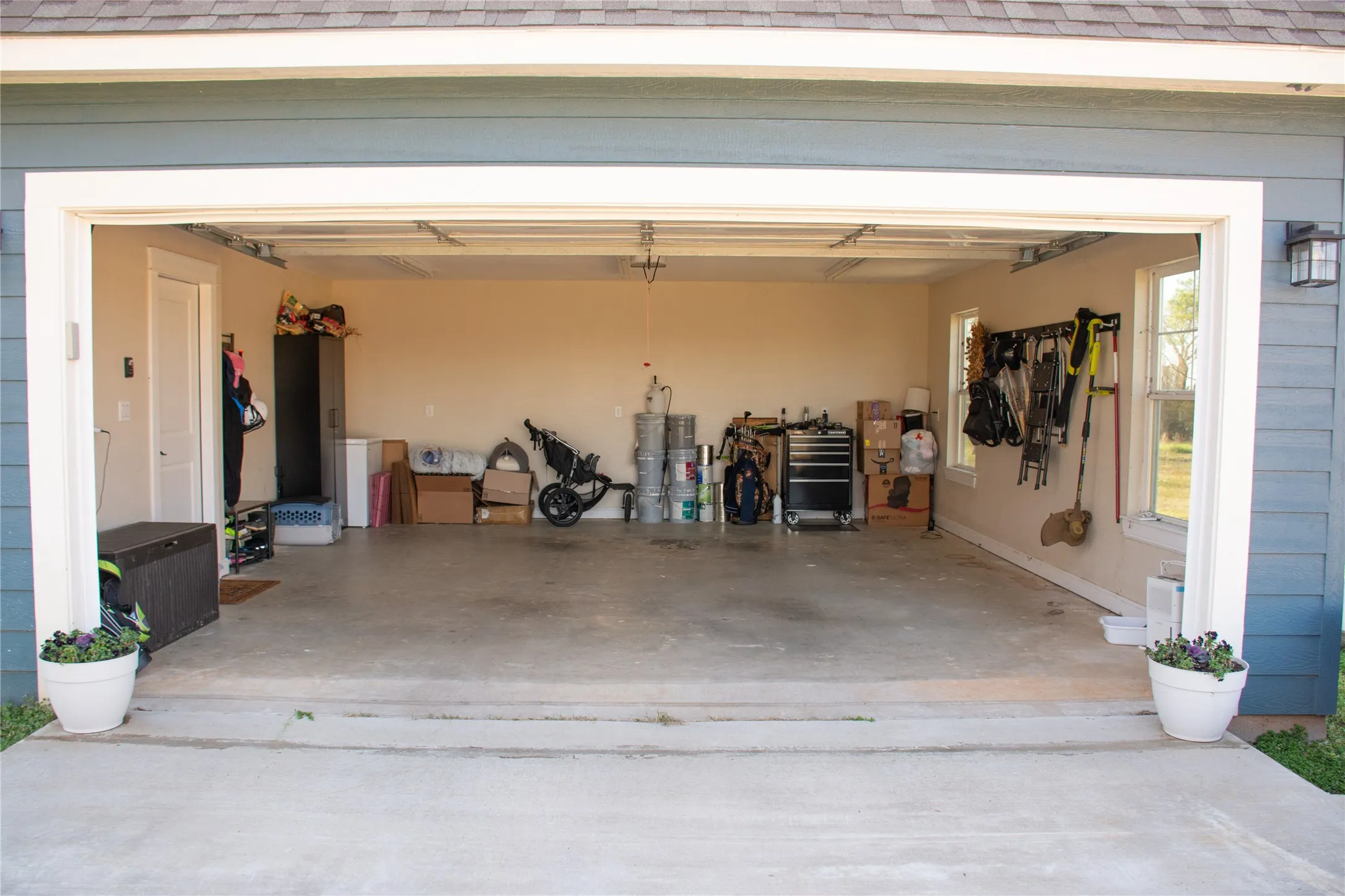 2 Car Garage
